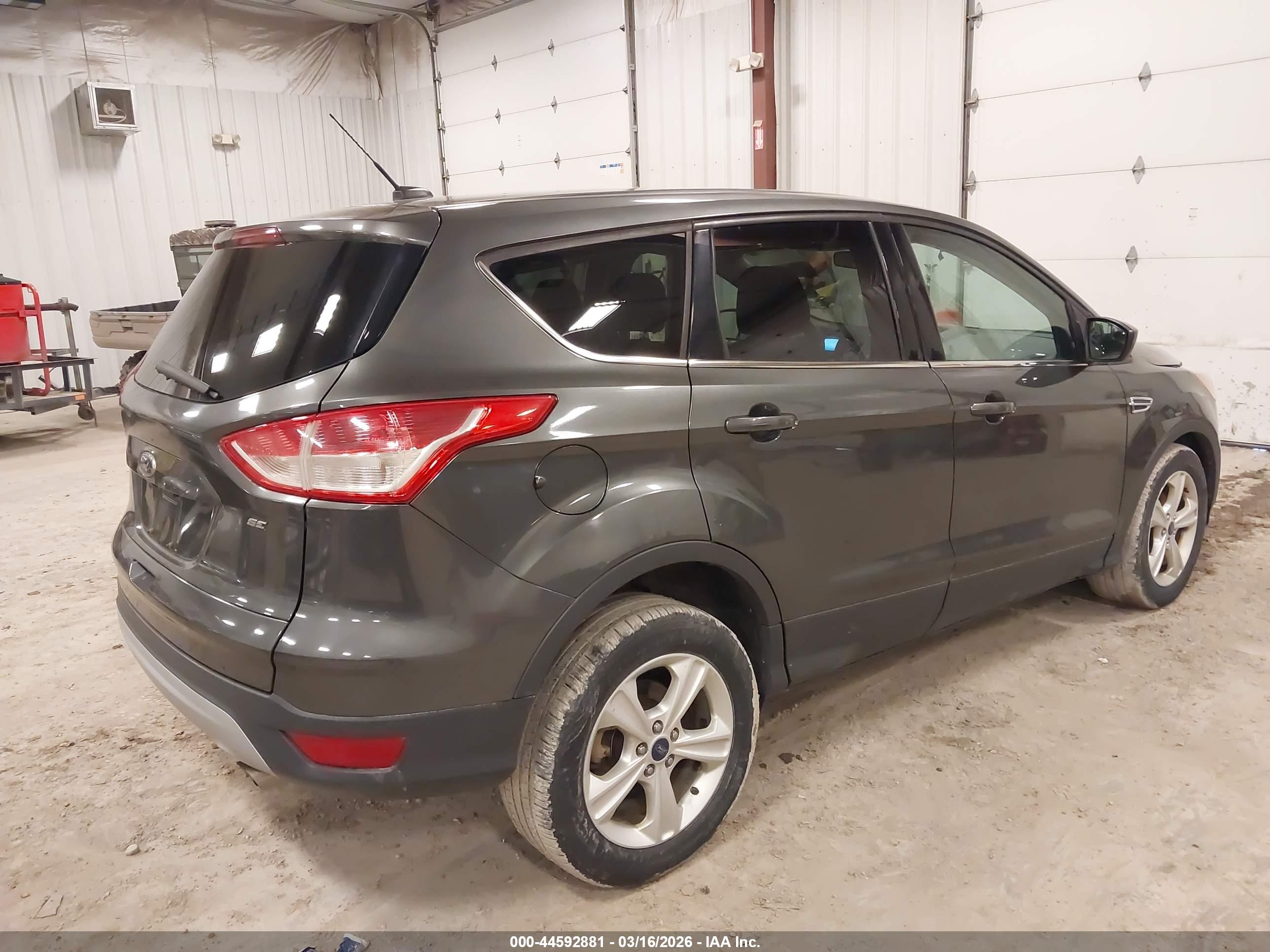 FORD ESCAPE image 4