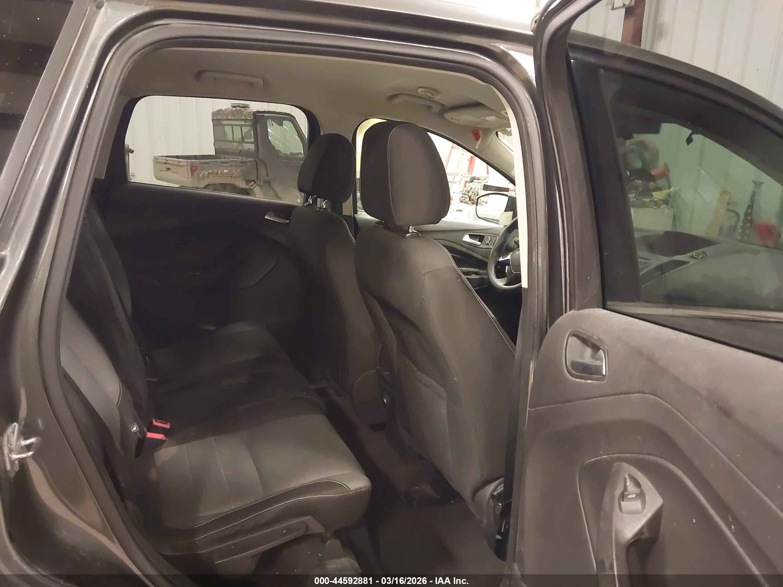 FORD ESCAPE image 8