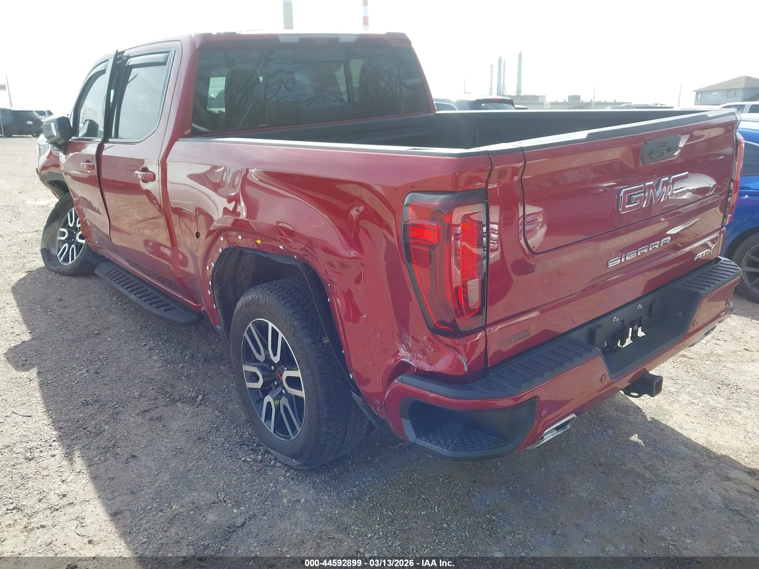 GMC SIERRA image 3