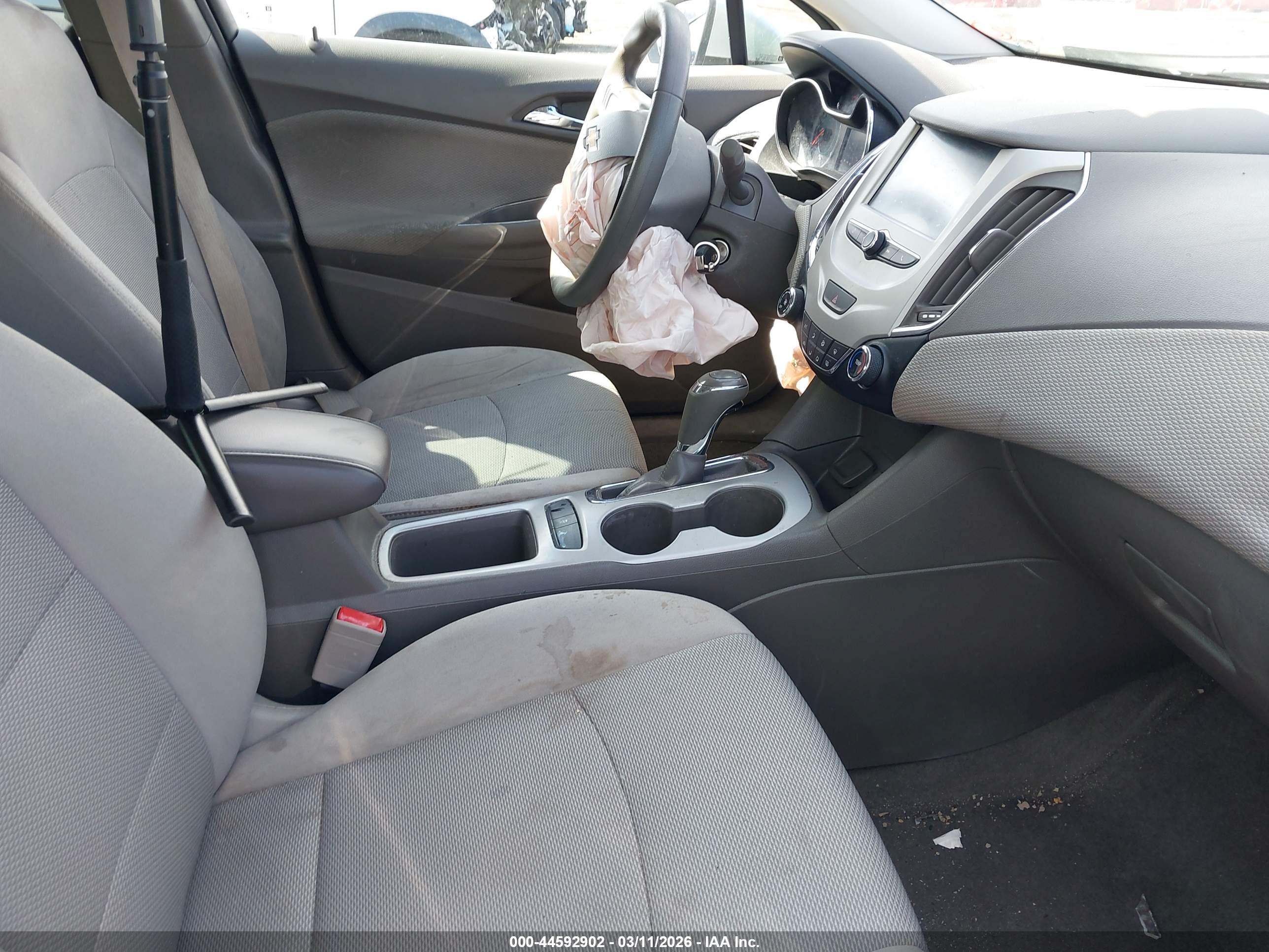 CHEVROLET CRUZE image 5