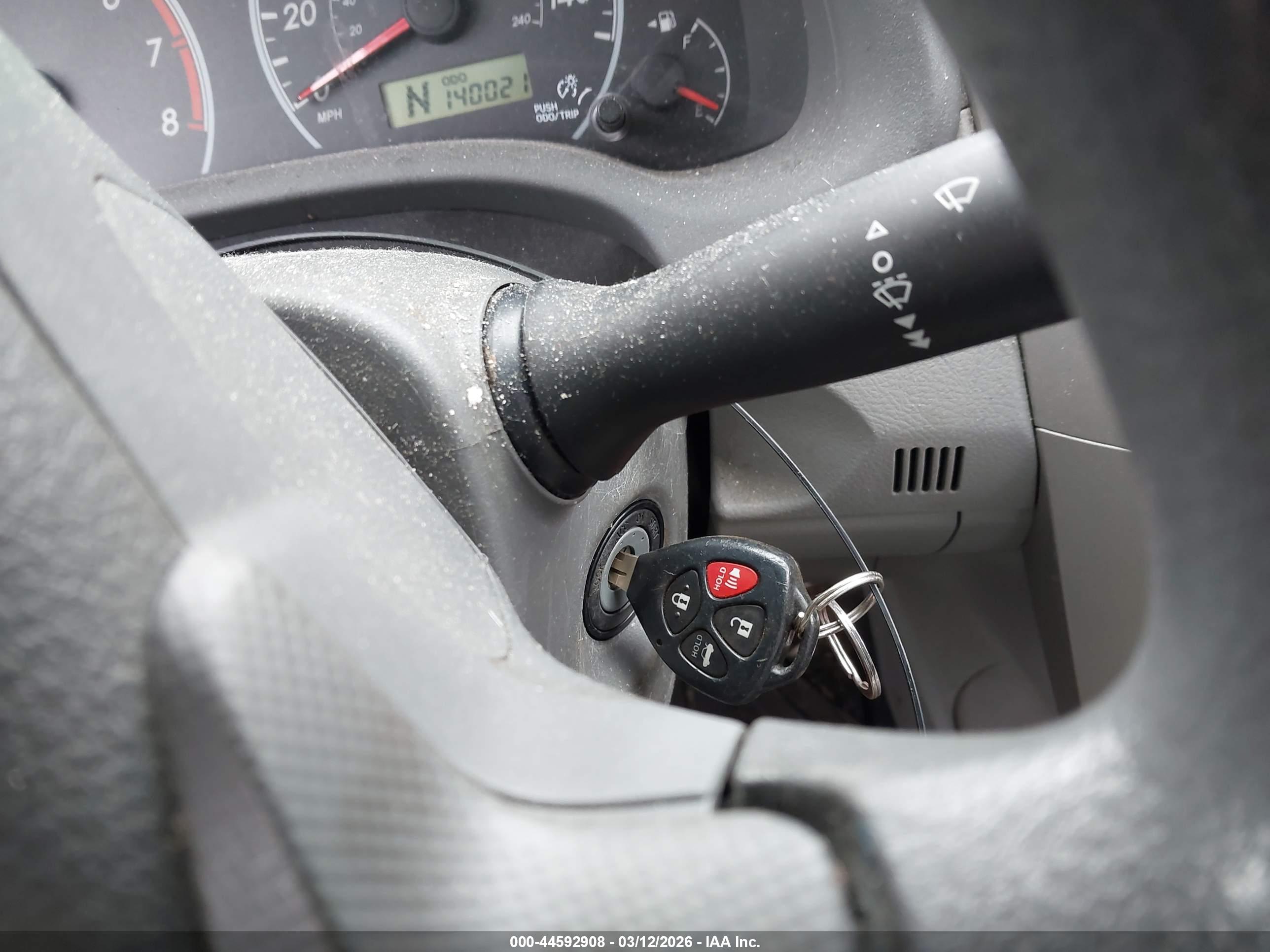 TOYOTA COROLLA image 11