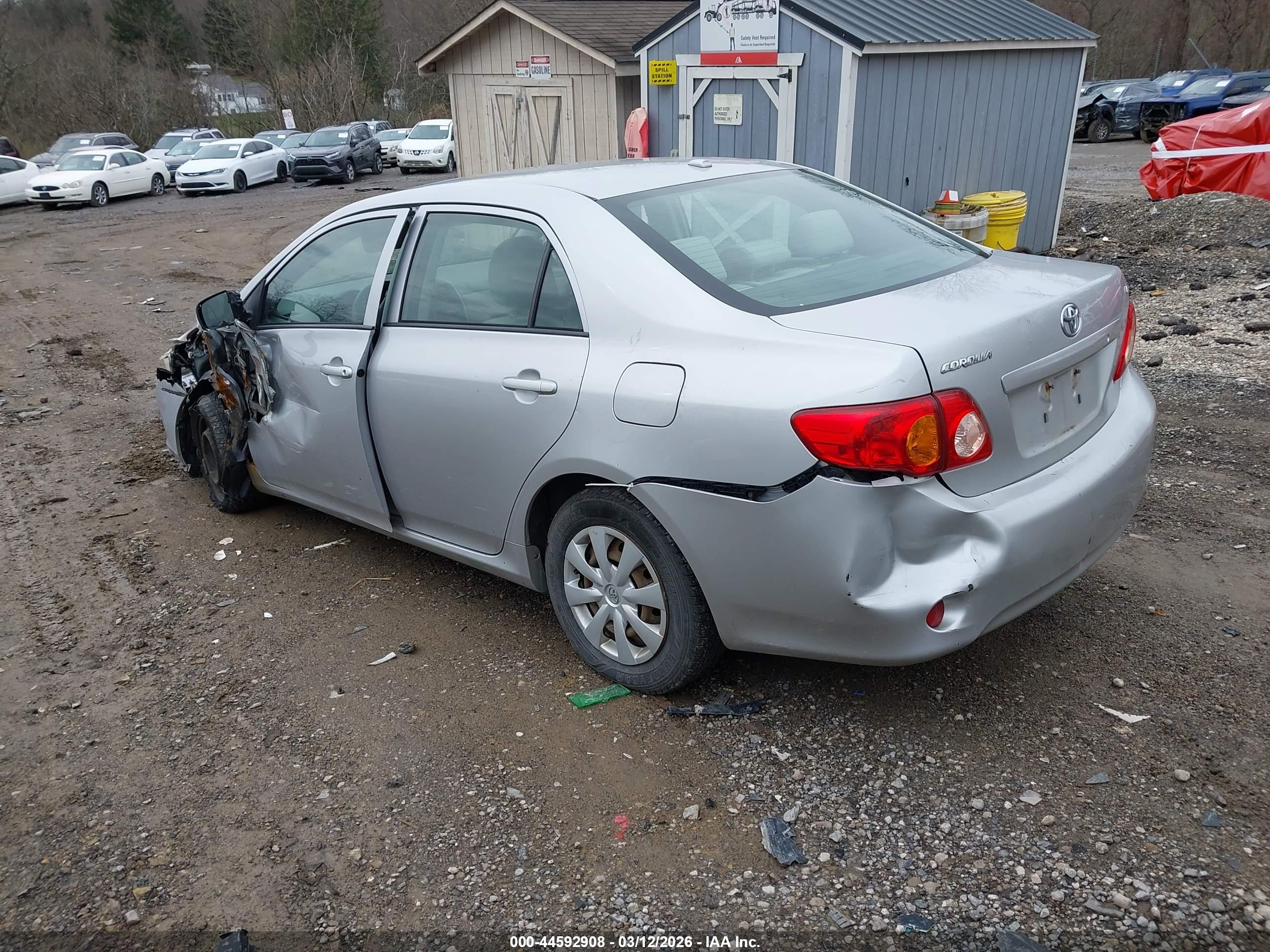 TOYOTA COROLLA image 3