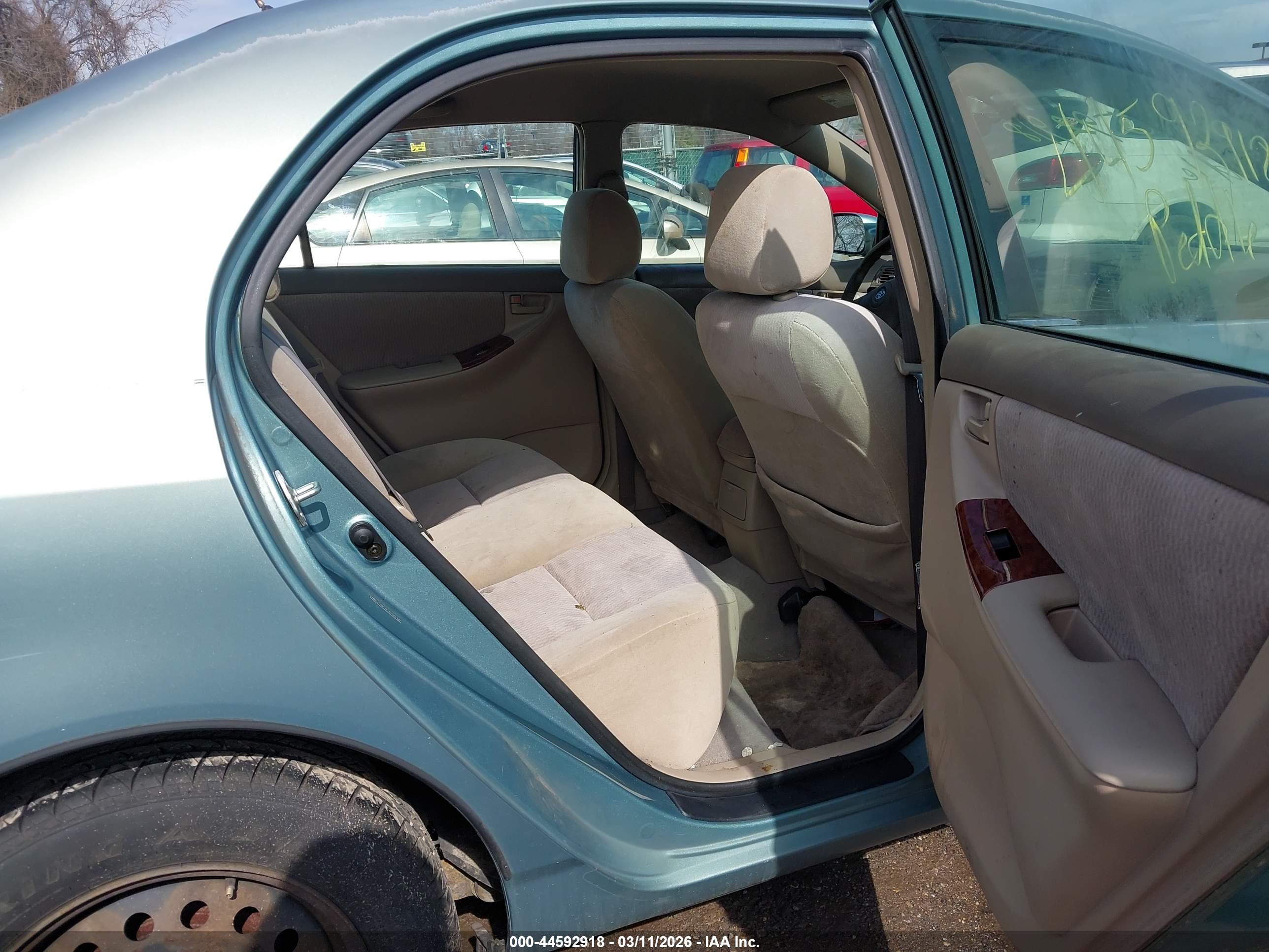TOYOTA COROLLA image 8