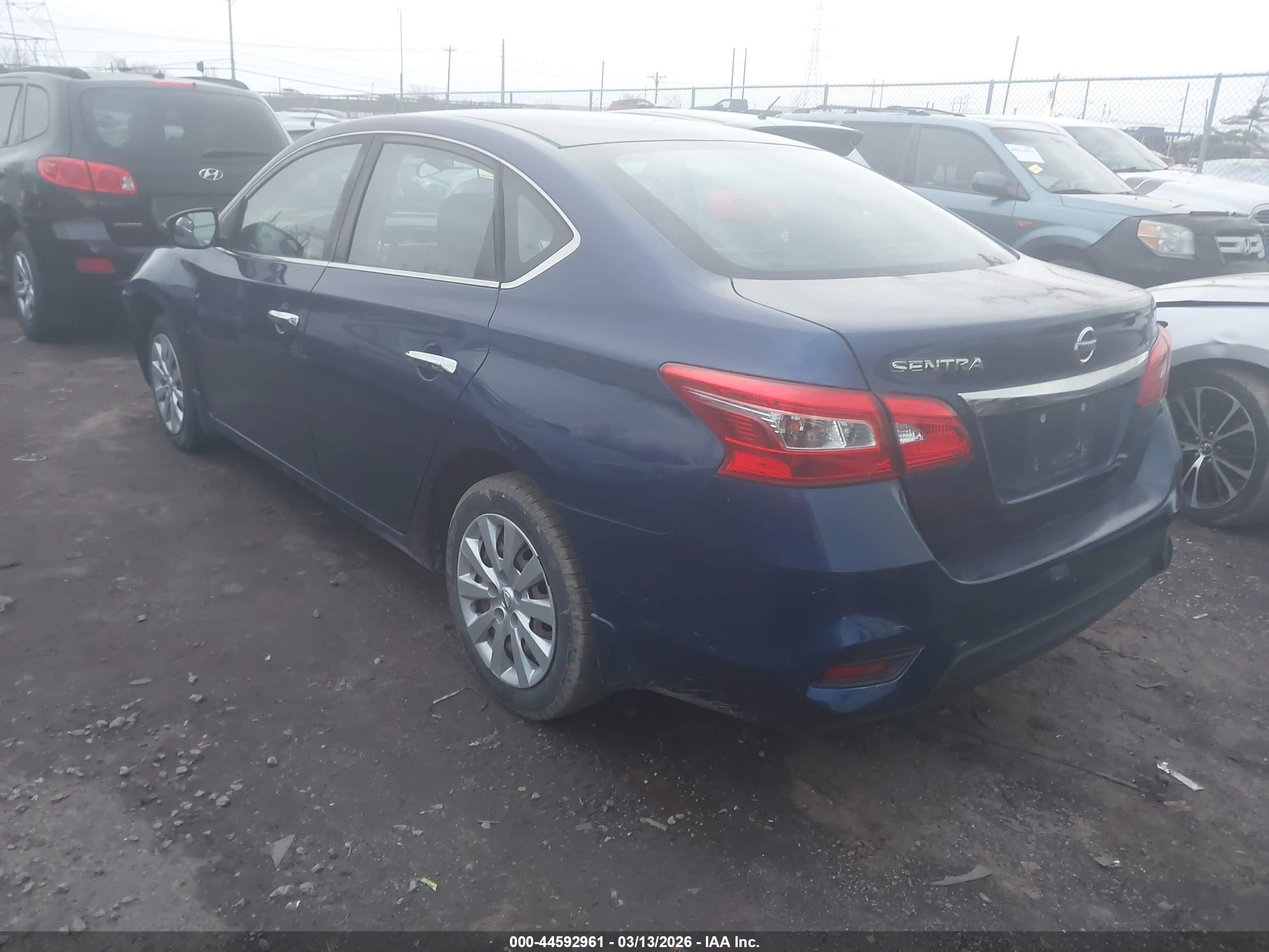 NISSAN SENTRA image 3