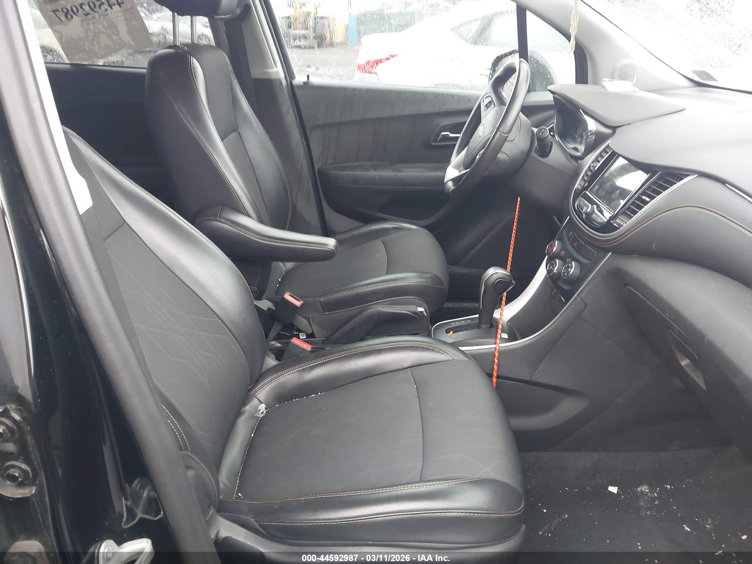 CHEVROLET TRAX image 5