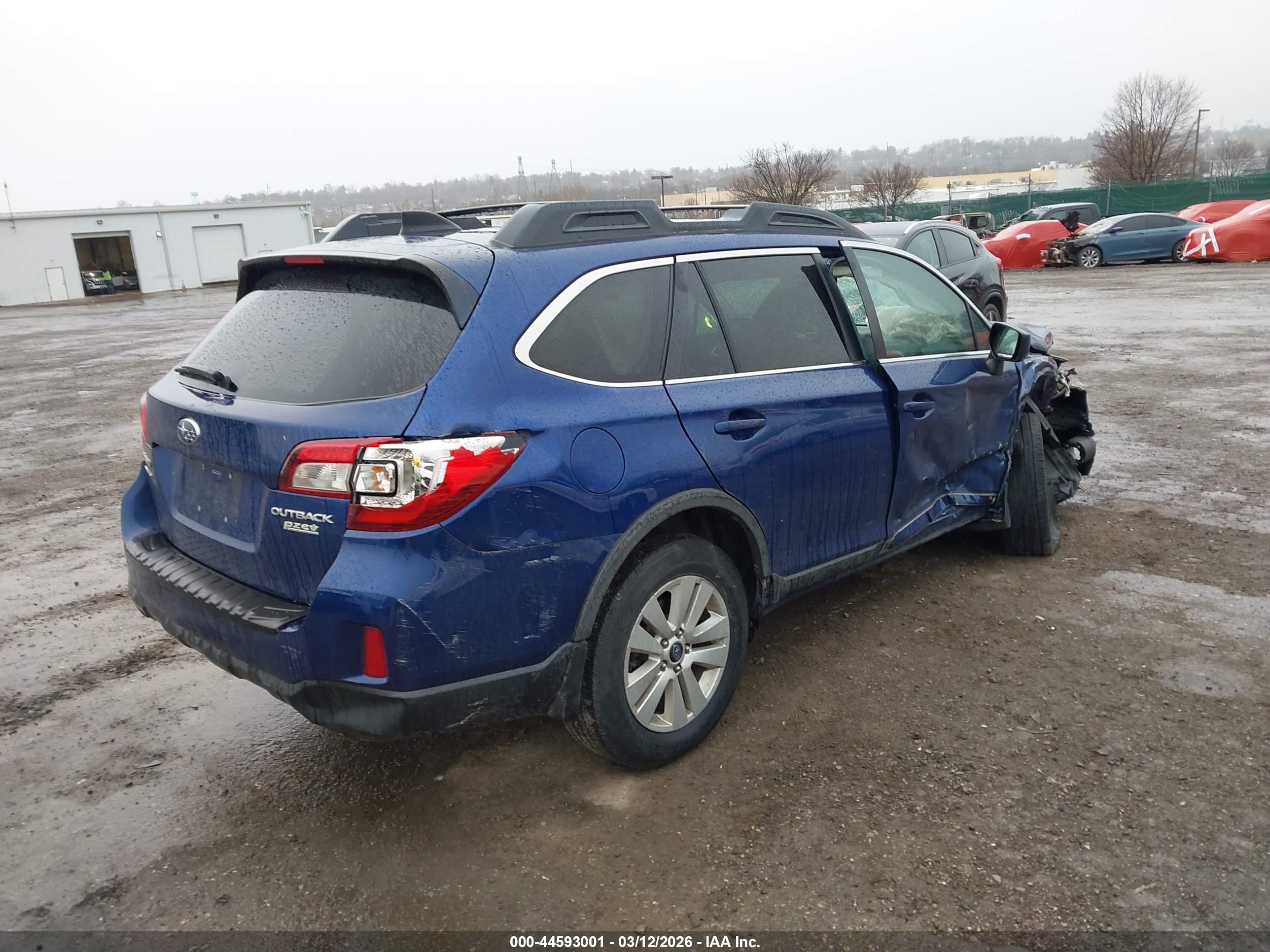 SUBARU OUTBACK image 4