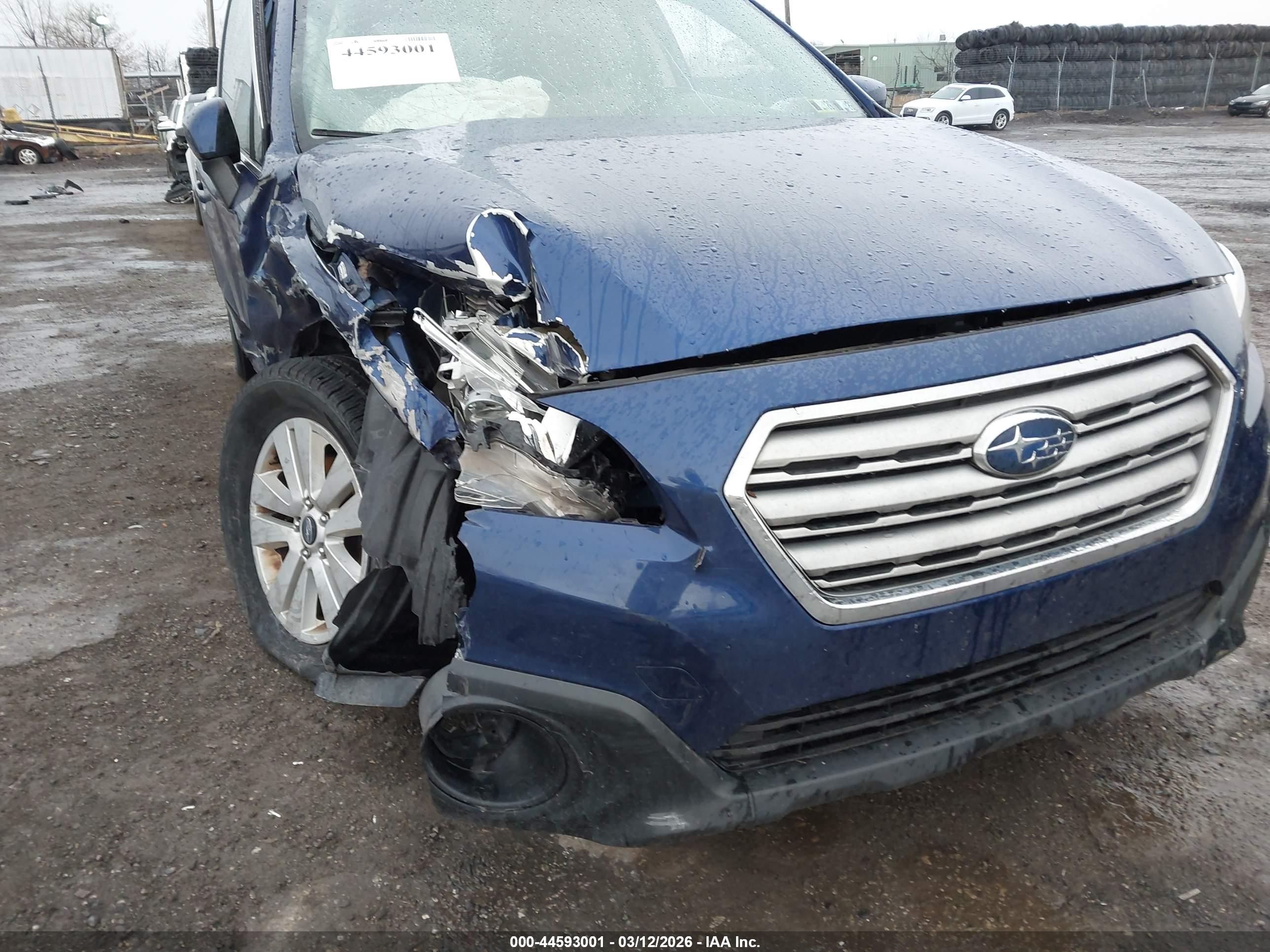 SUBARU OUTBACK image 6