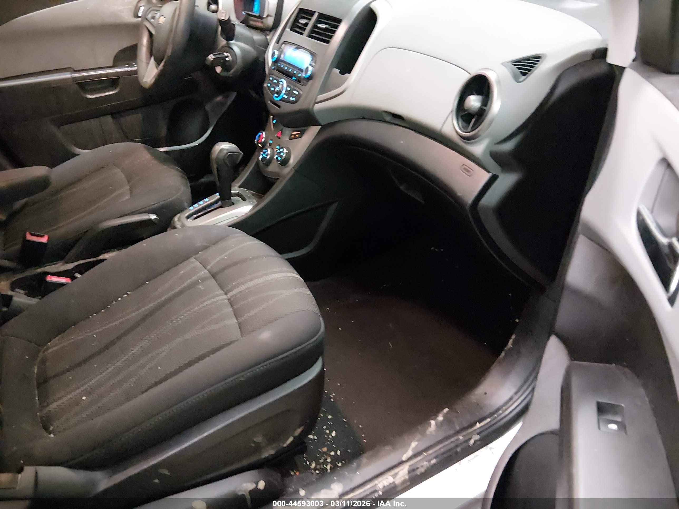 CHEVROLET SONIC image 5