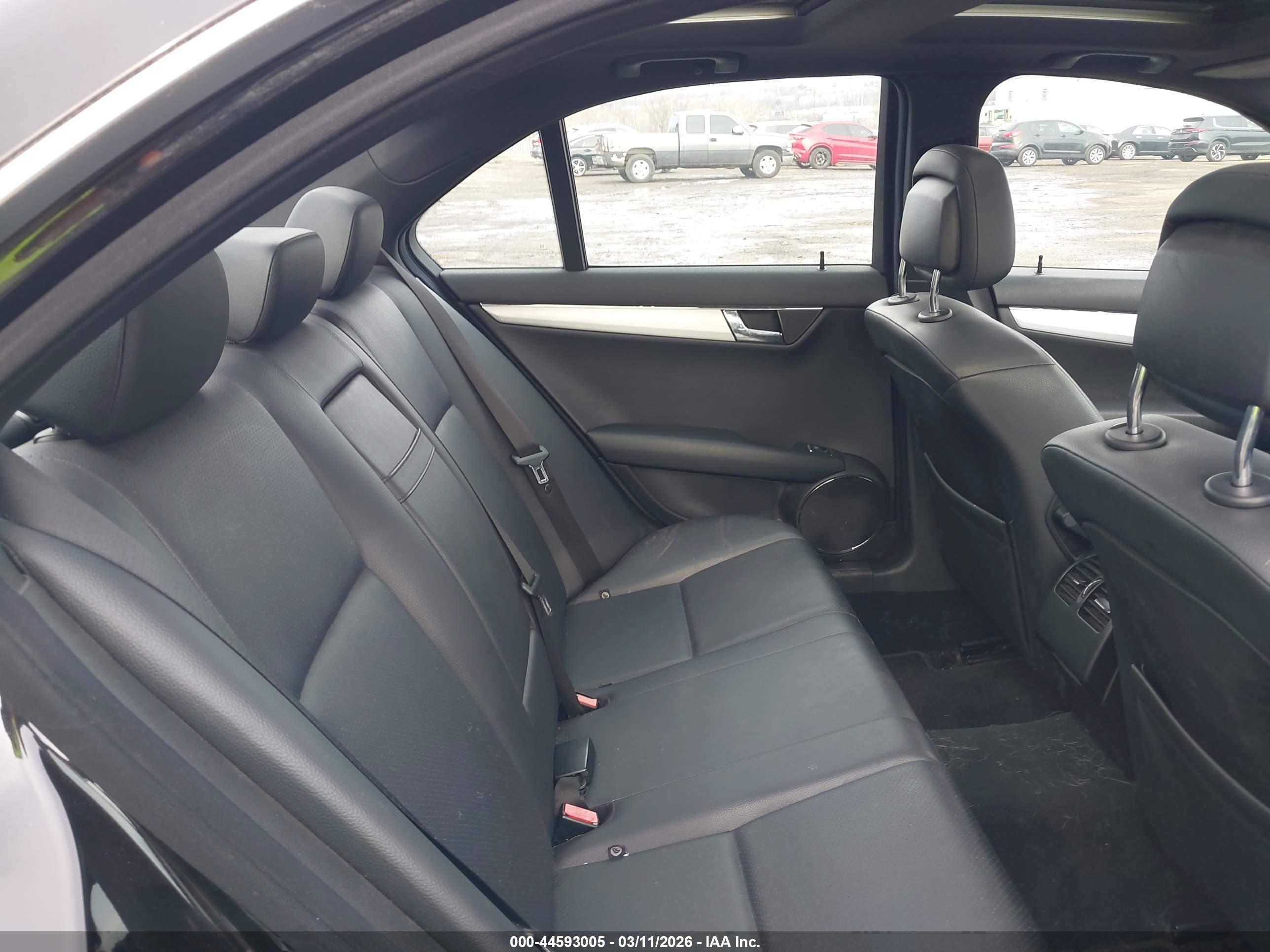 MERCEDES-BENZ C image 8
