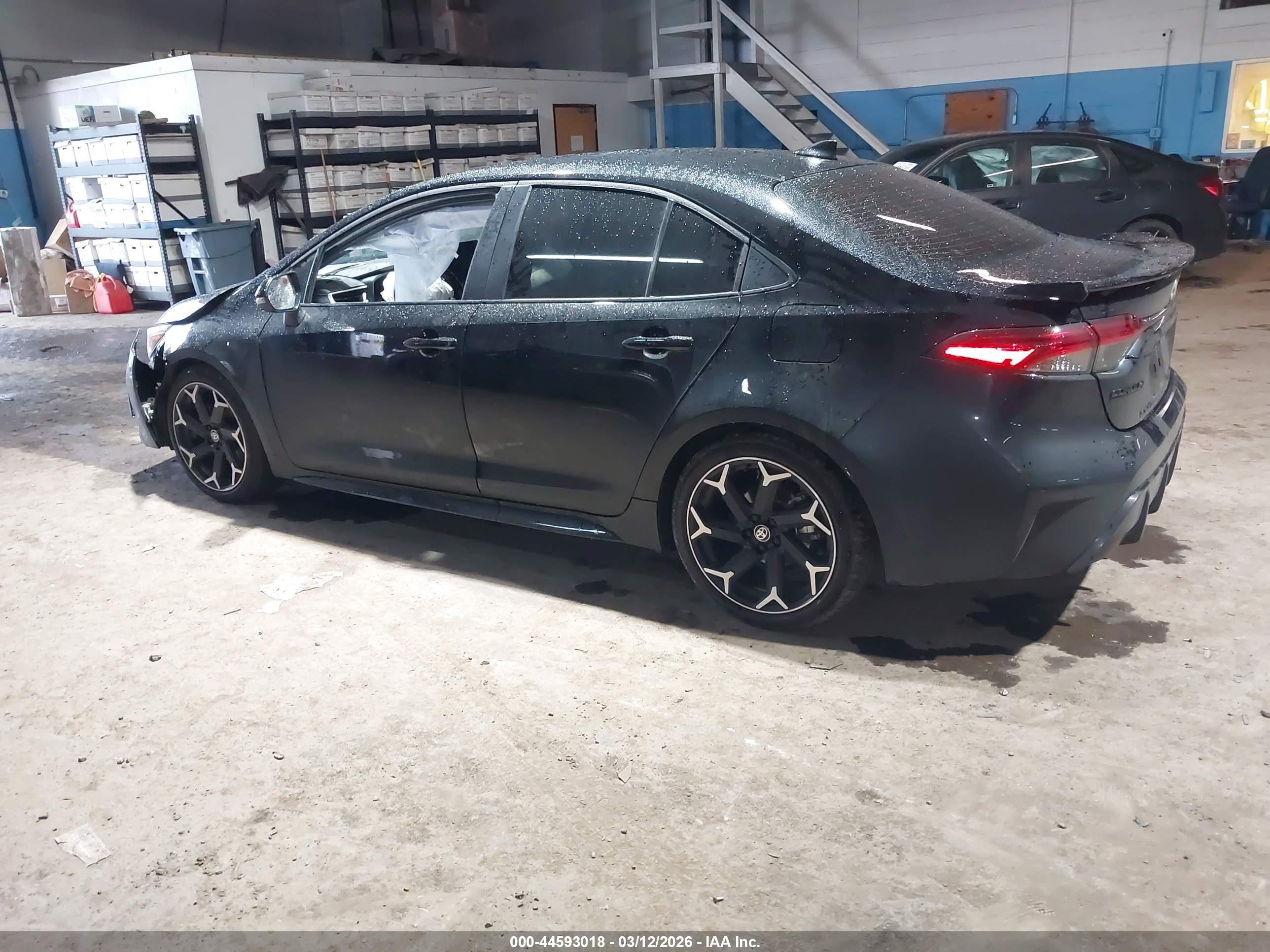 TOYOTA COROLLA image 3