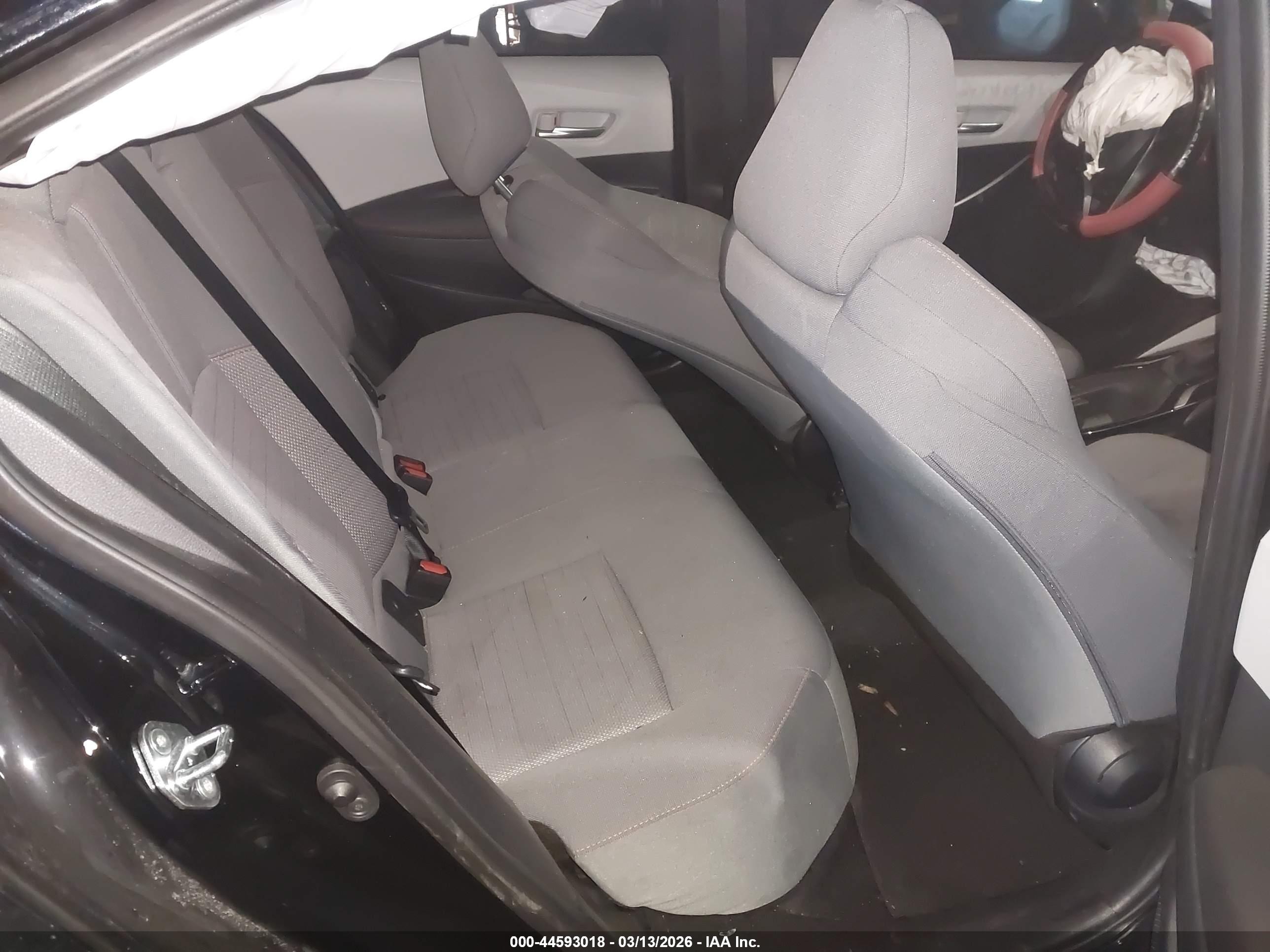 TOYOTA COROLLA image 8