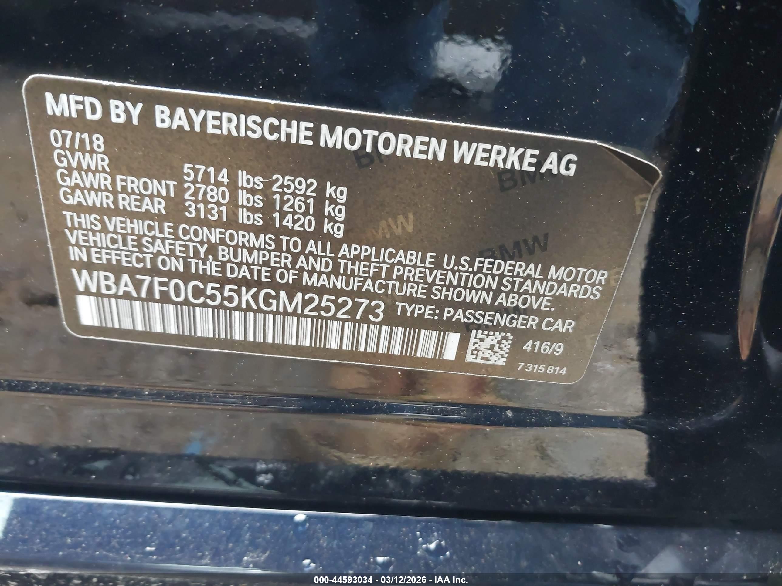 BMW 750I image 9