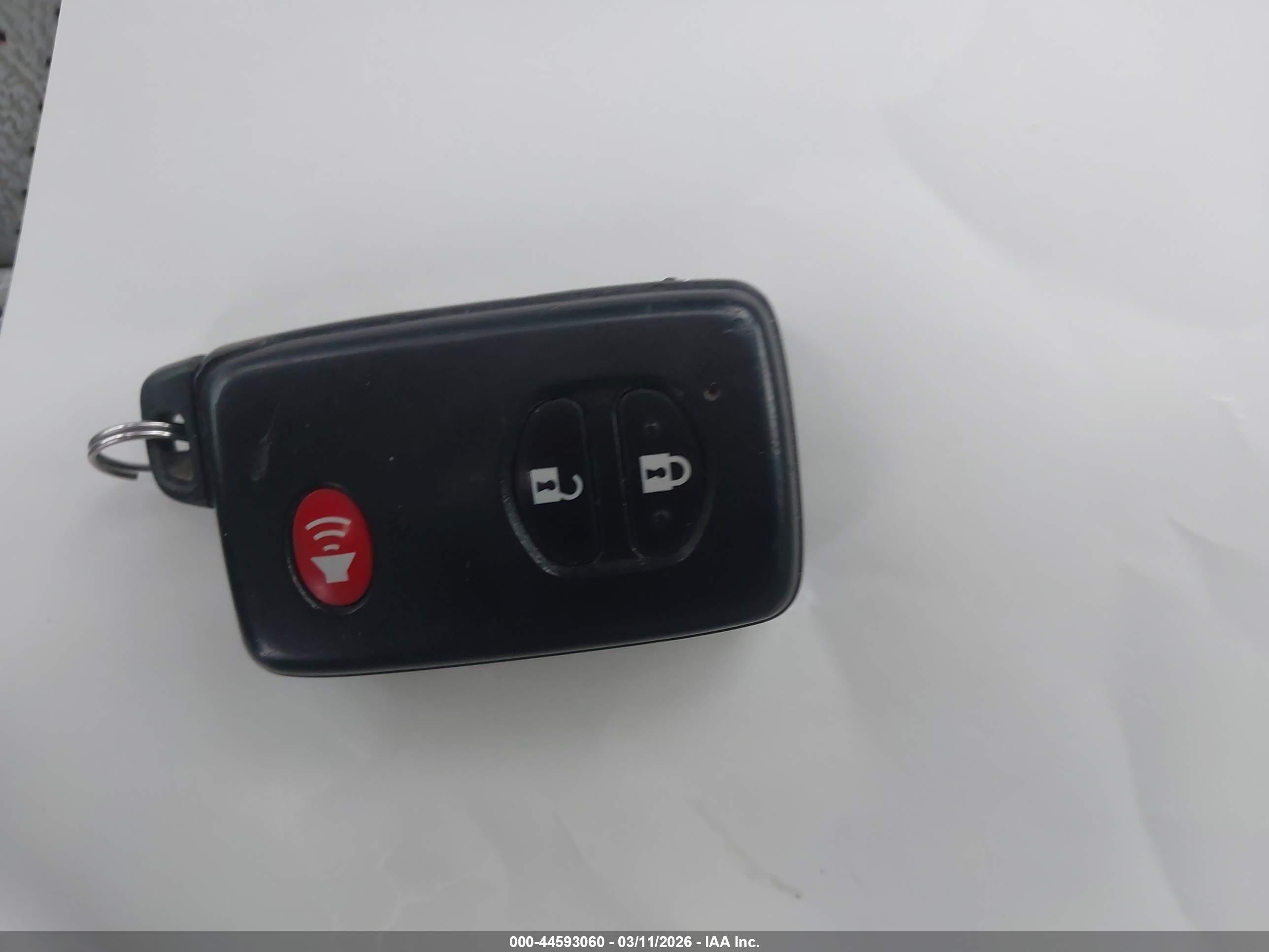 TOYOTA PRIUS image 11
