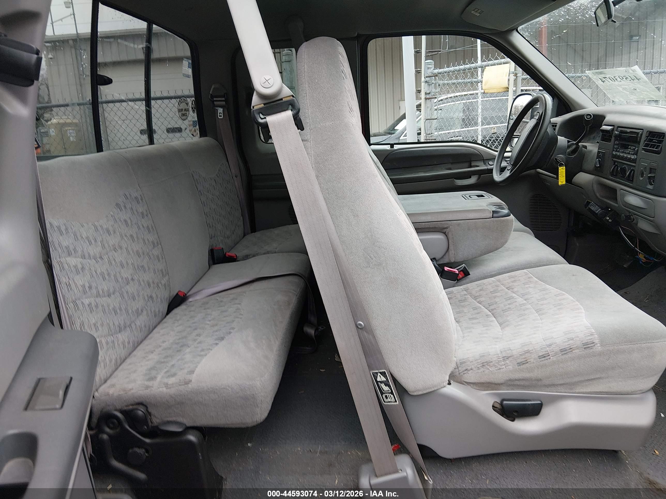 FORD F-250 image 8