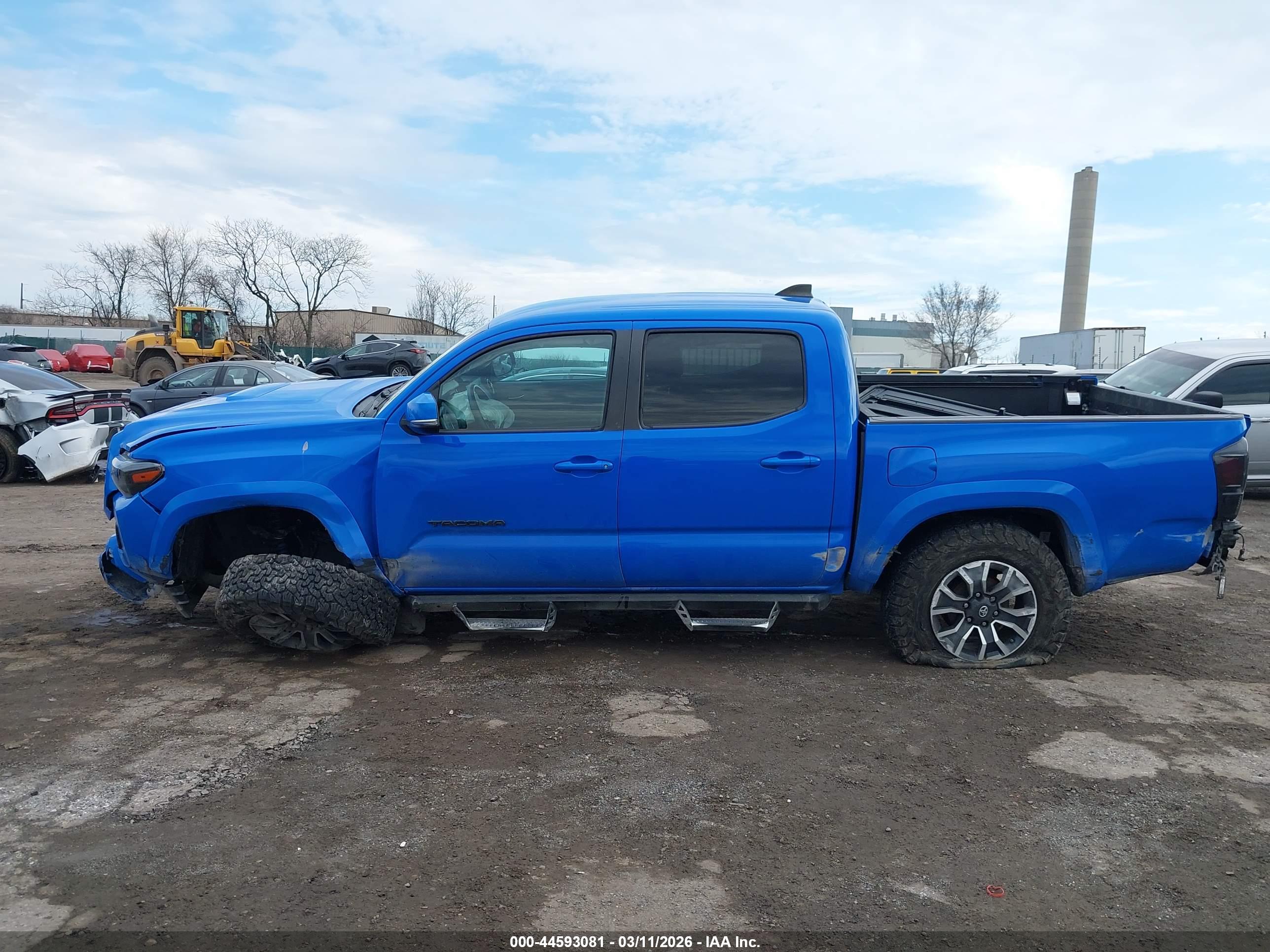 TOYOTA TACOMA image 6