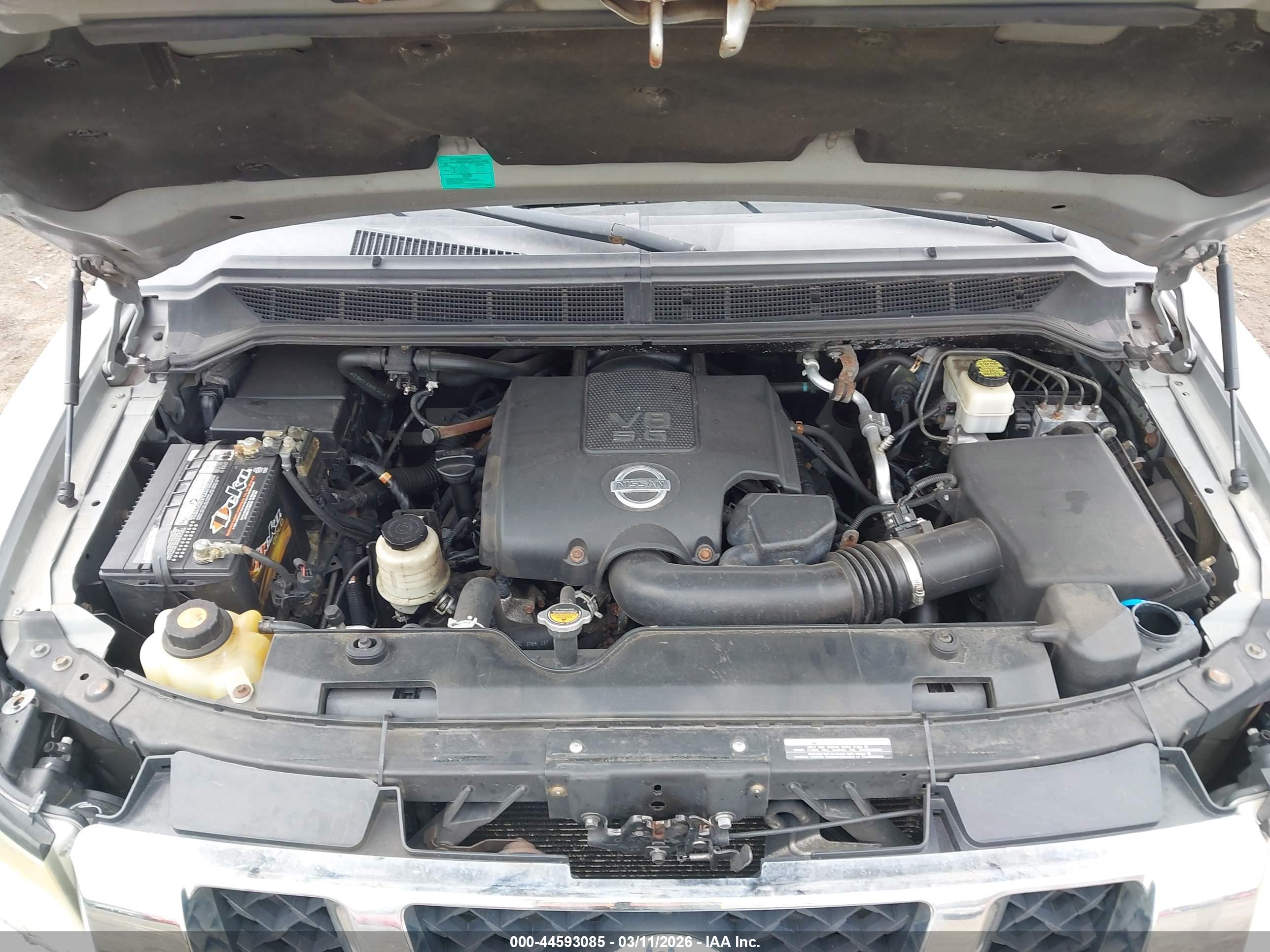 NISSAN TITAN image 10