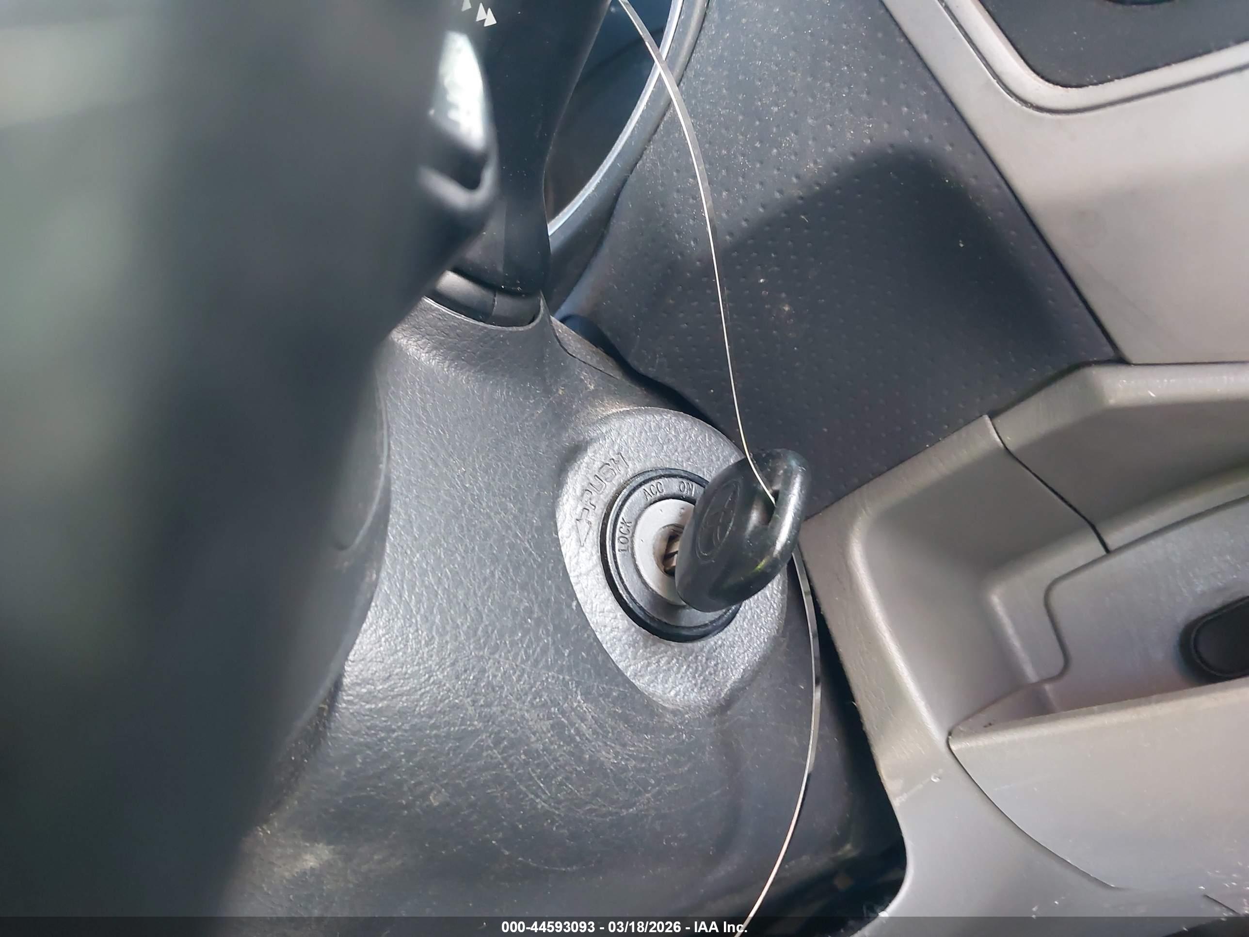 TOYOTA TACOMA image 11