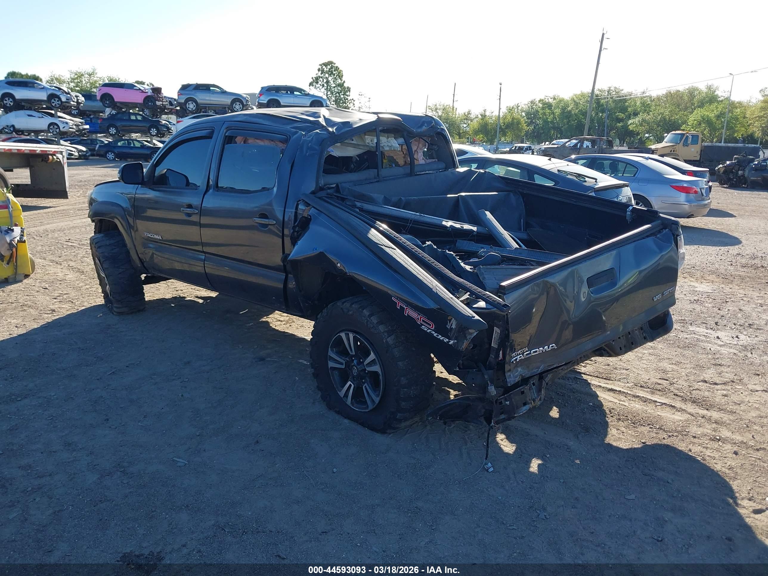 TOYOTA TACOMA image 3