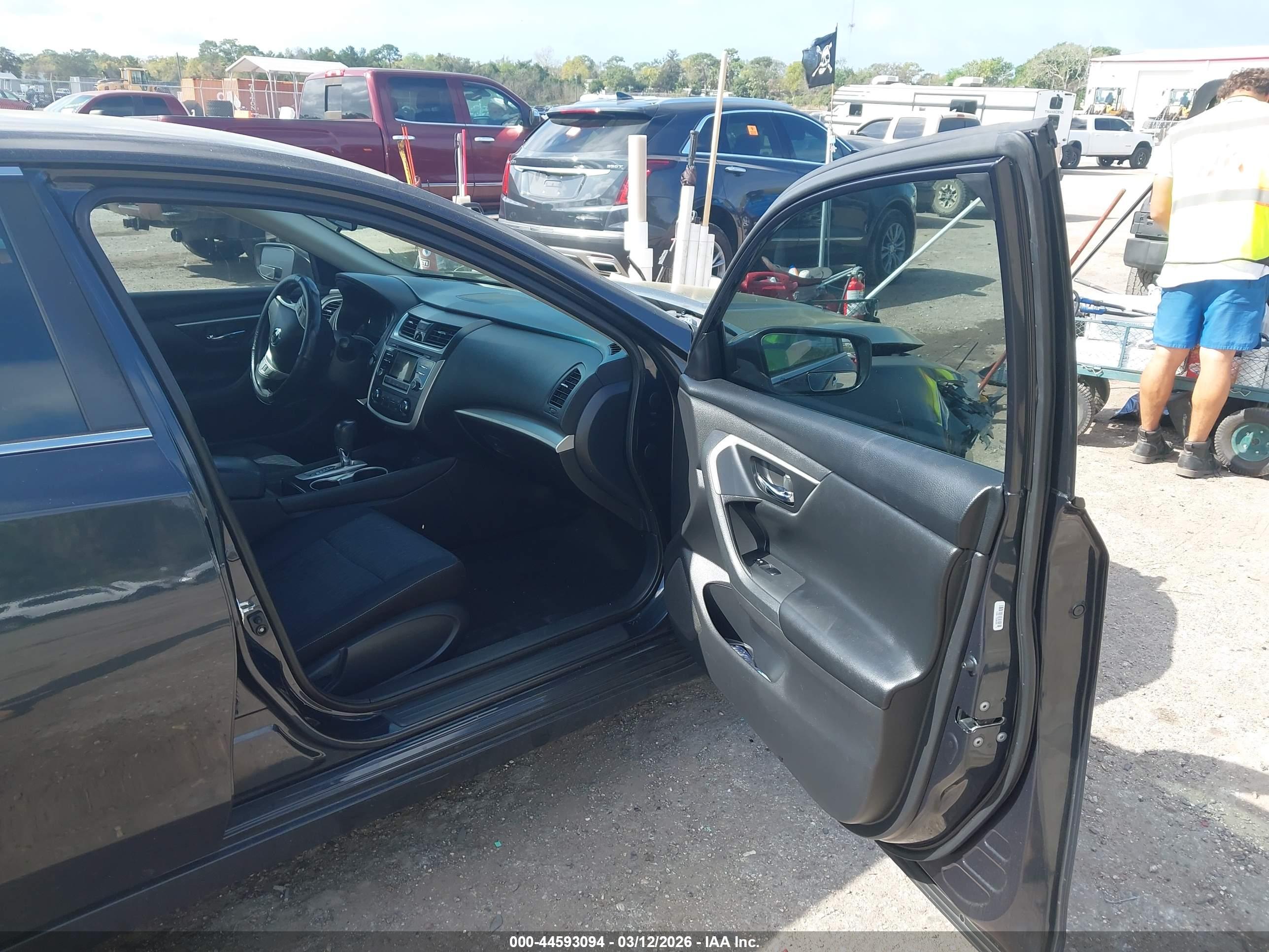 NISSAN ALTIMA image 5