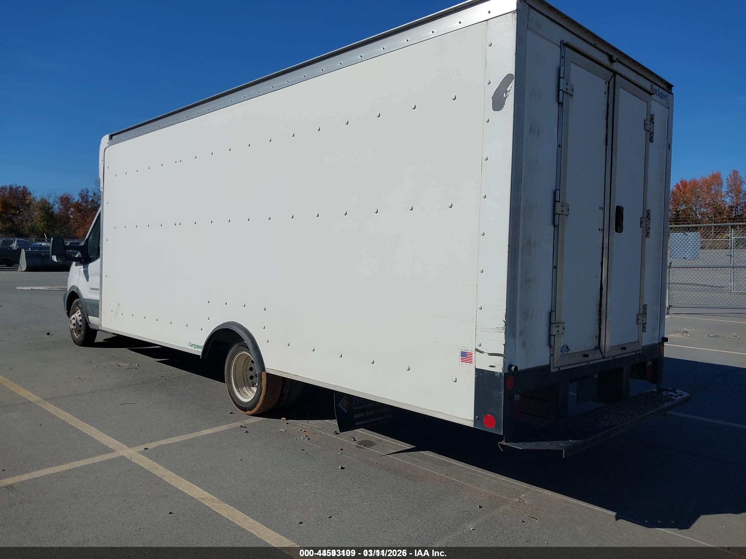 FORD TRANSIT-350 image 3