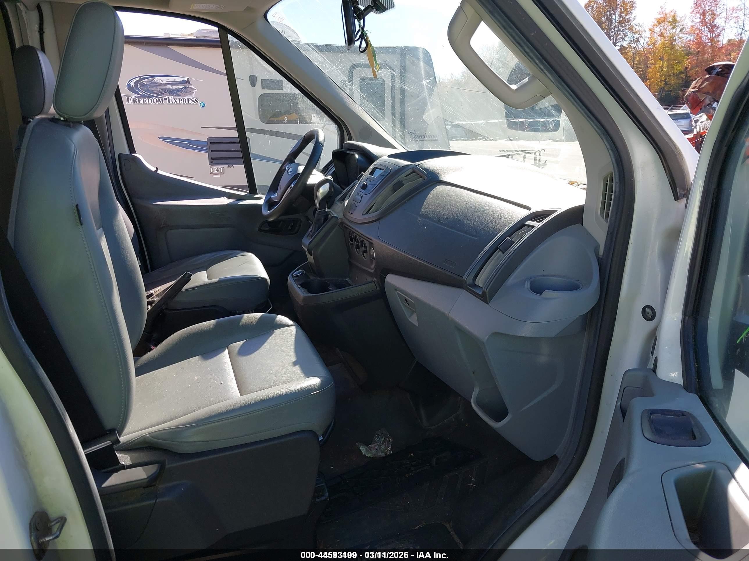 FORD TRANSIT-350 image 5