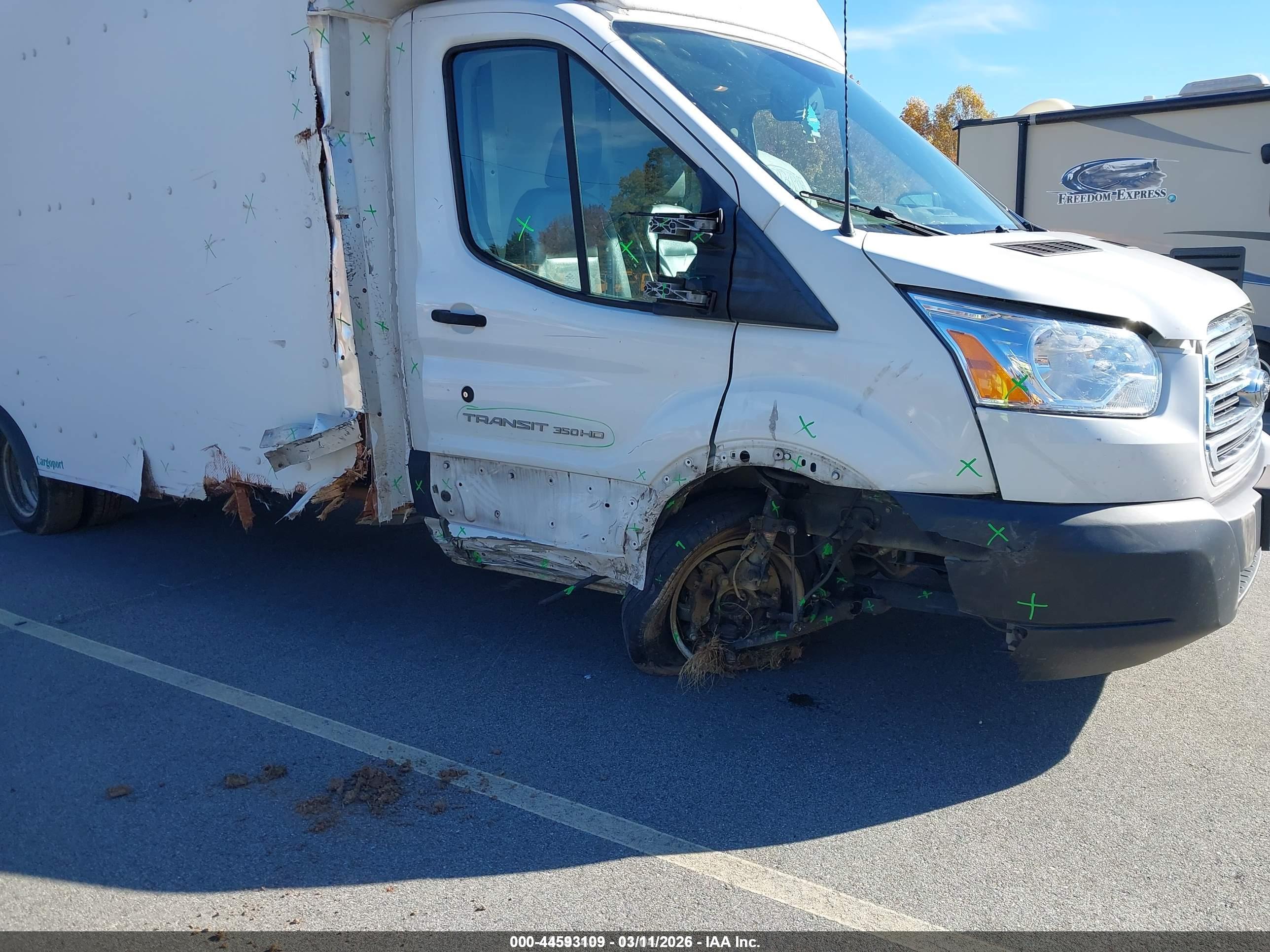 FORD TRANSIT-350 image 6