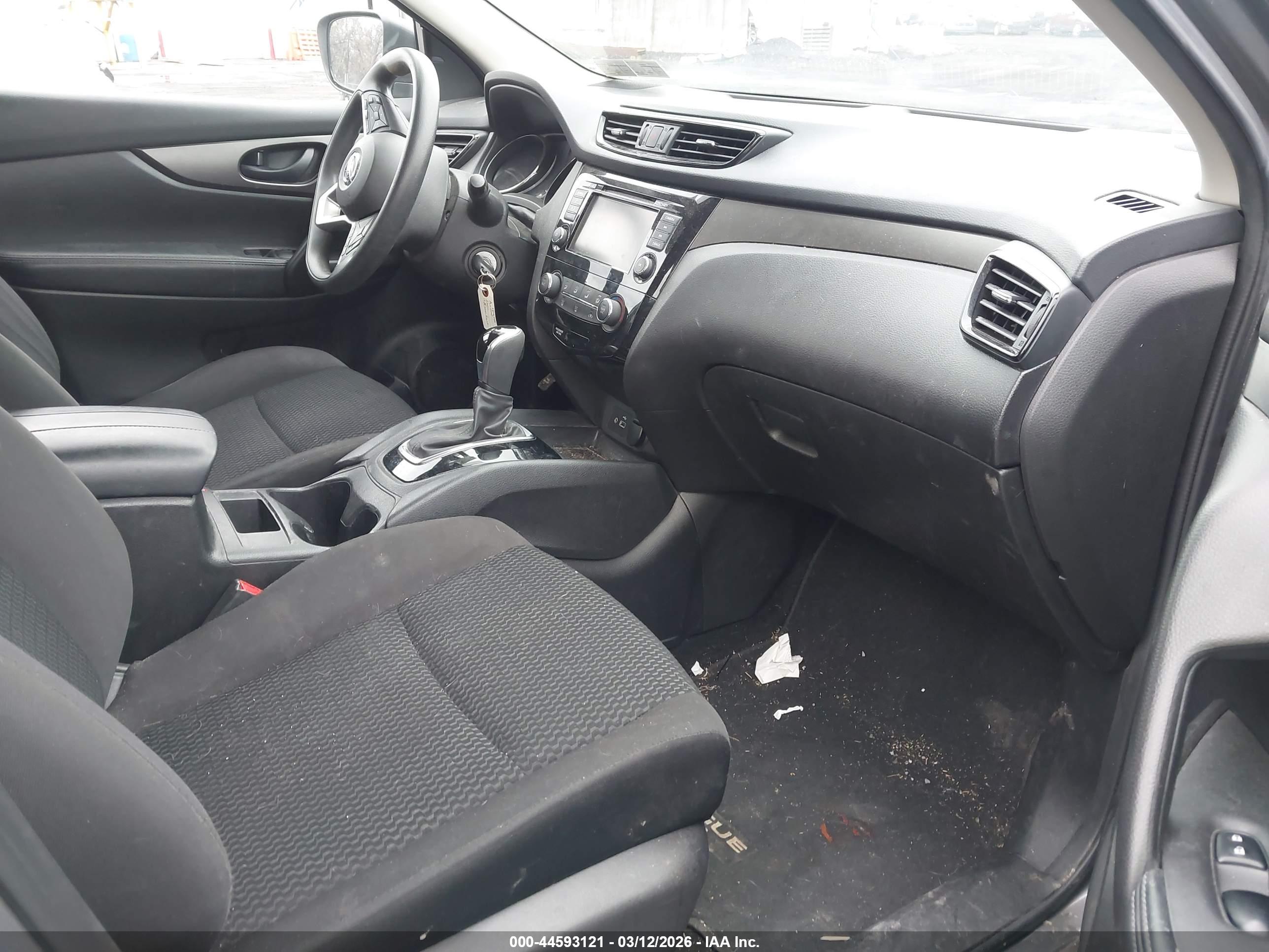 NISSAN ROGUE image 5