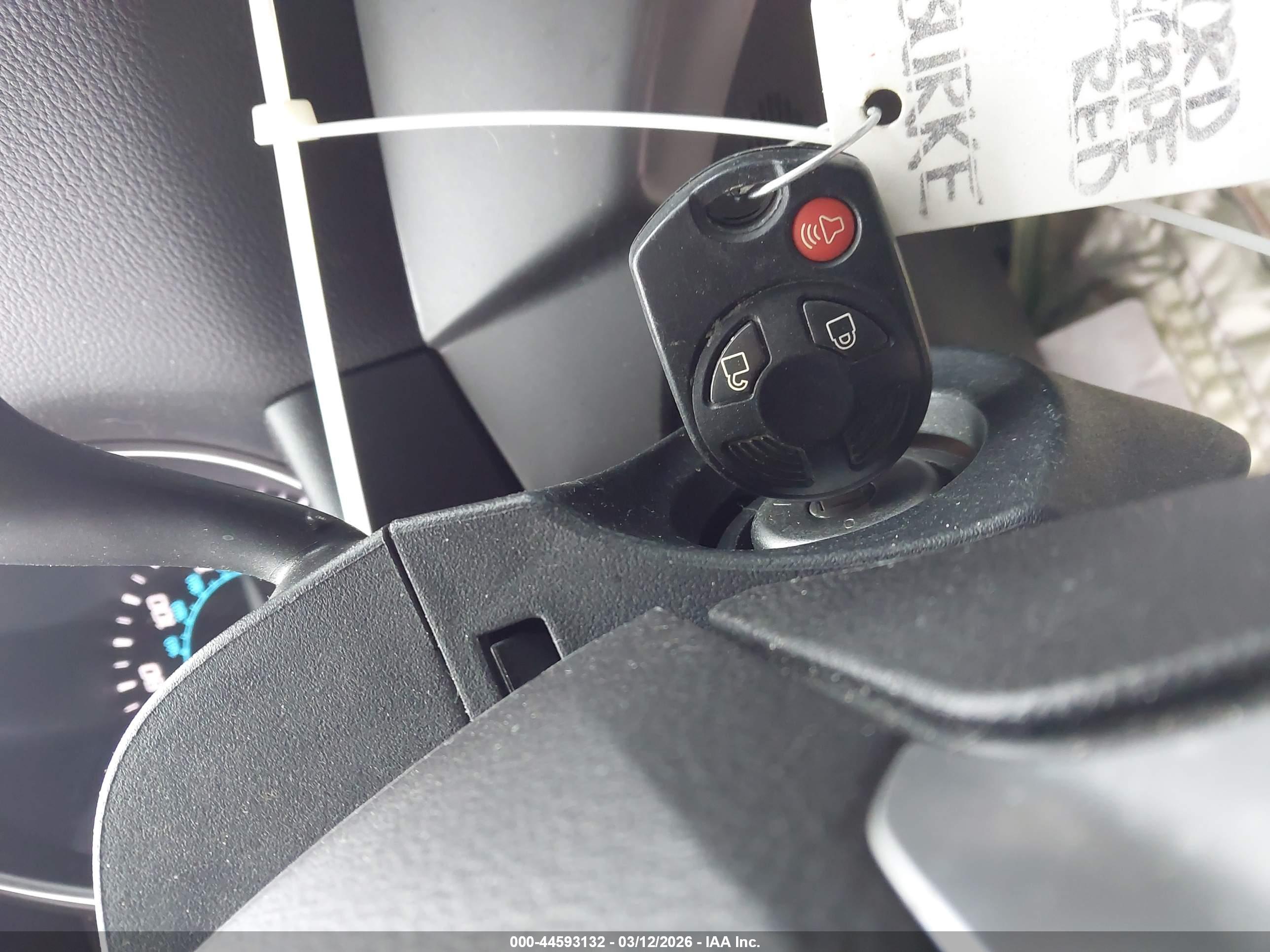 FORD ESCAPE image 11