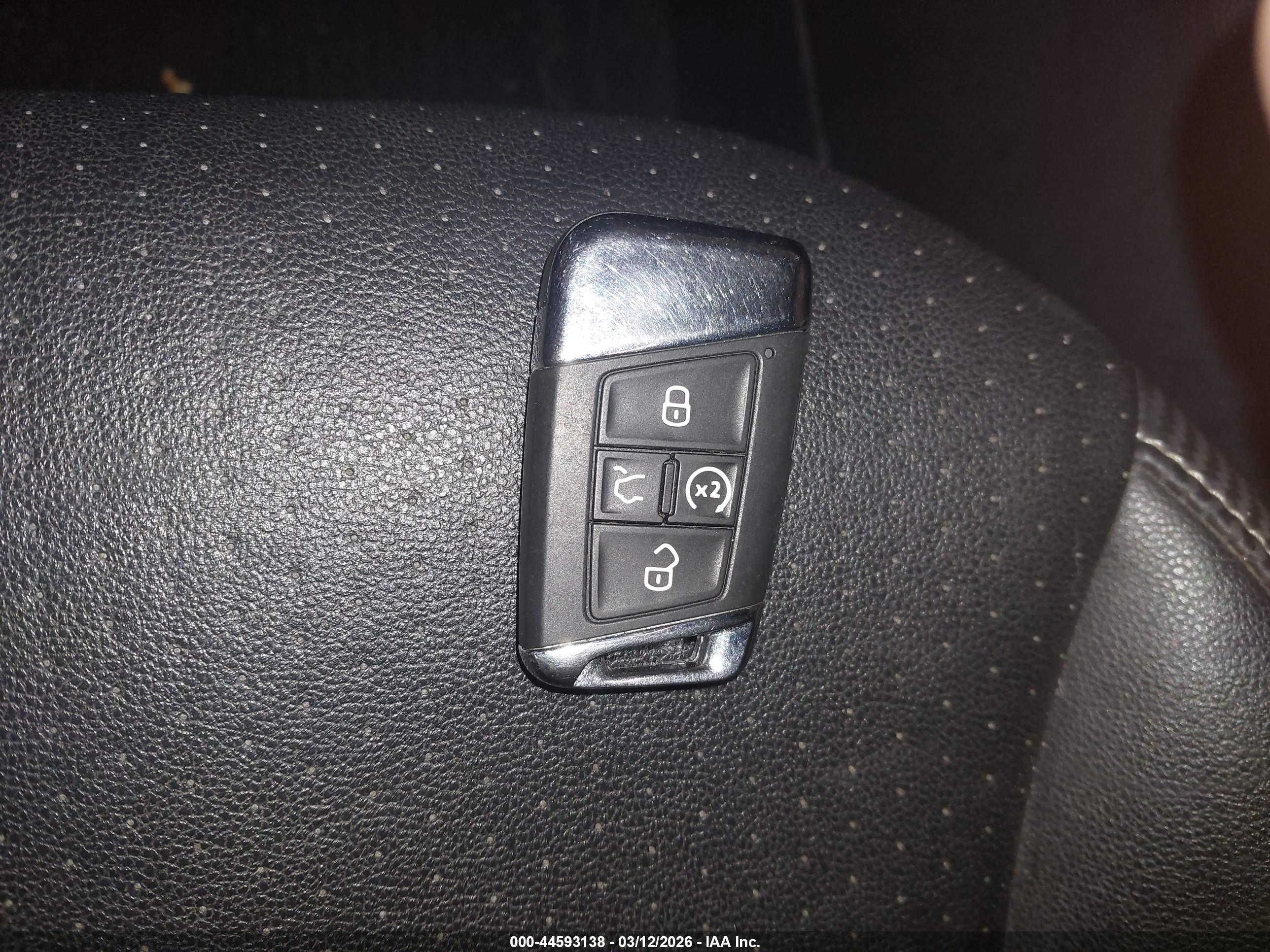 VOLKSWAGEN ATLAS image 11