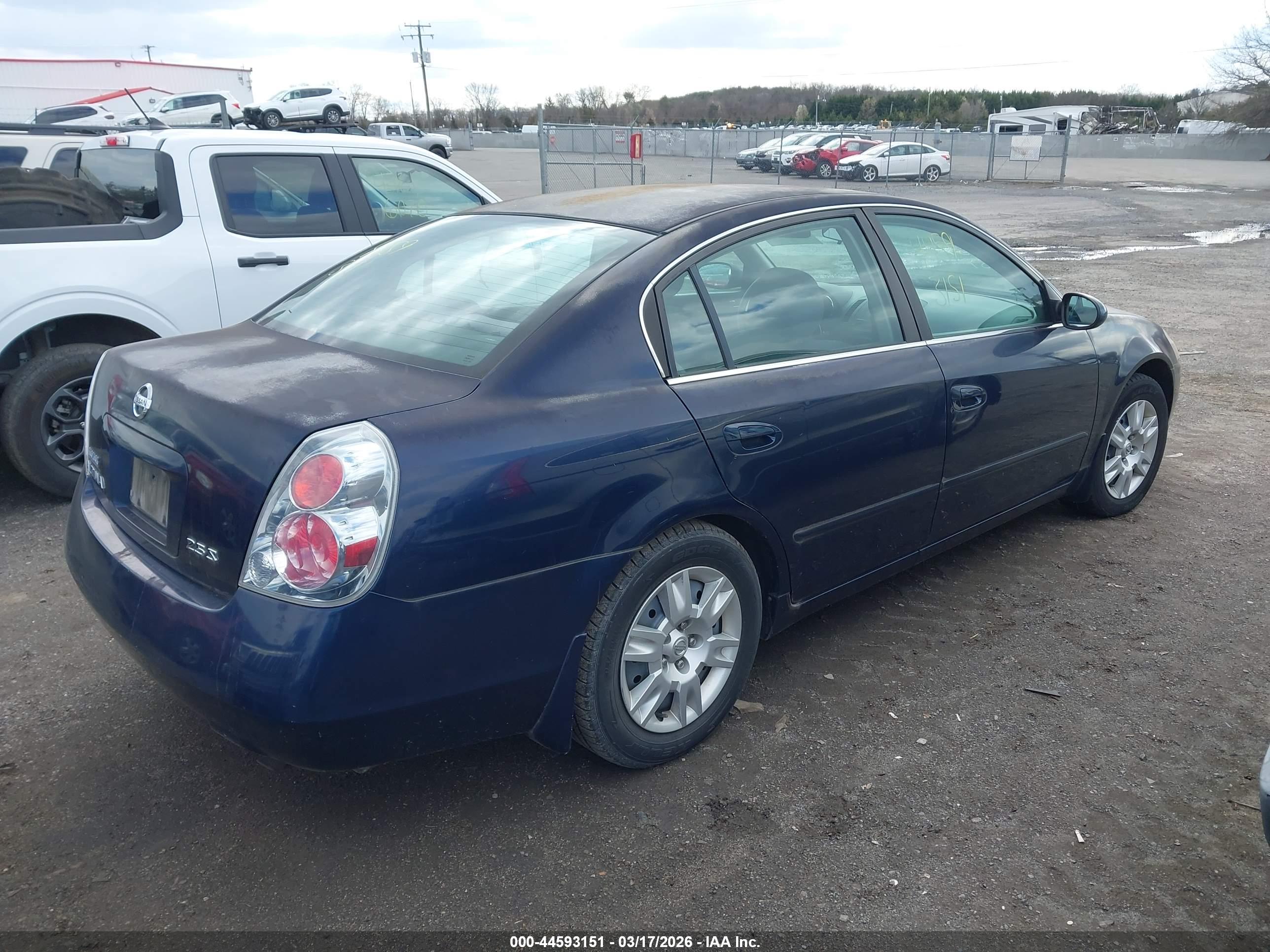 NISSAN ALTIMA image 4