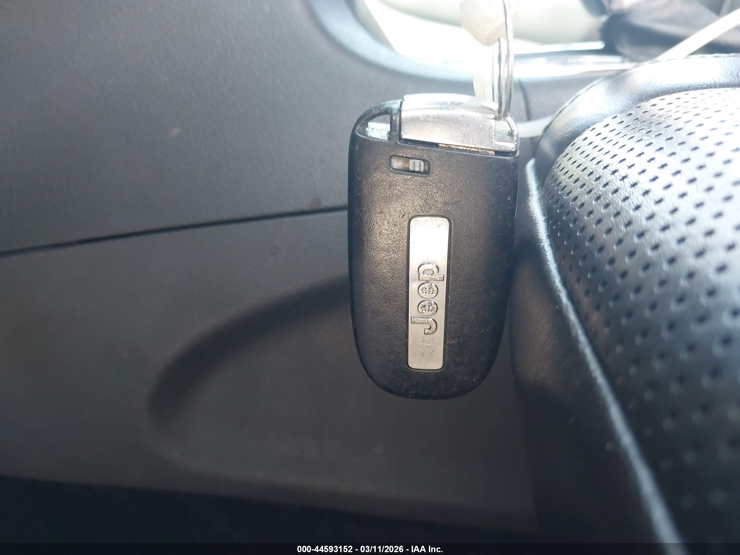 JEEP GRAND image 11