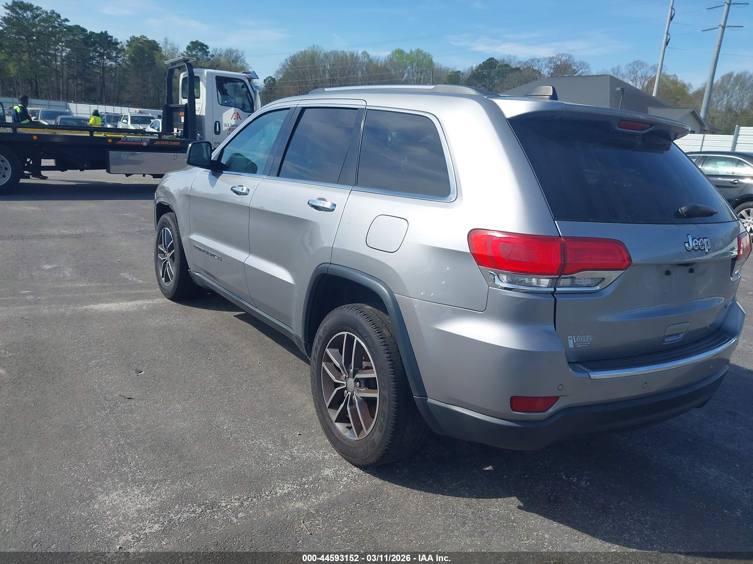 JEEP GRAND image 3