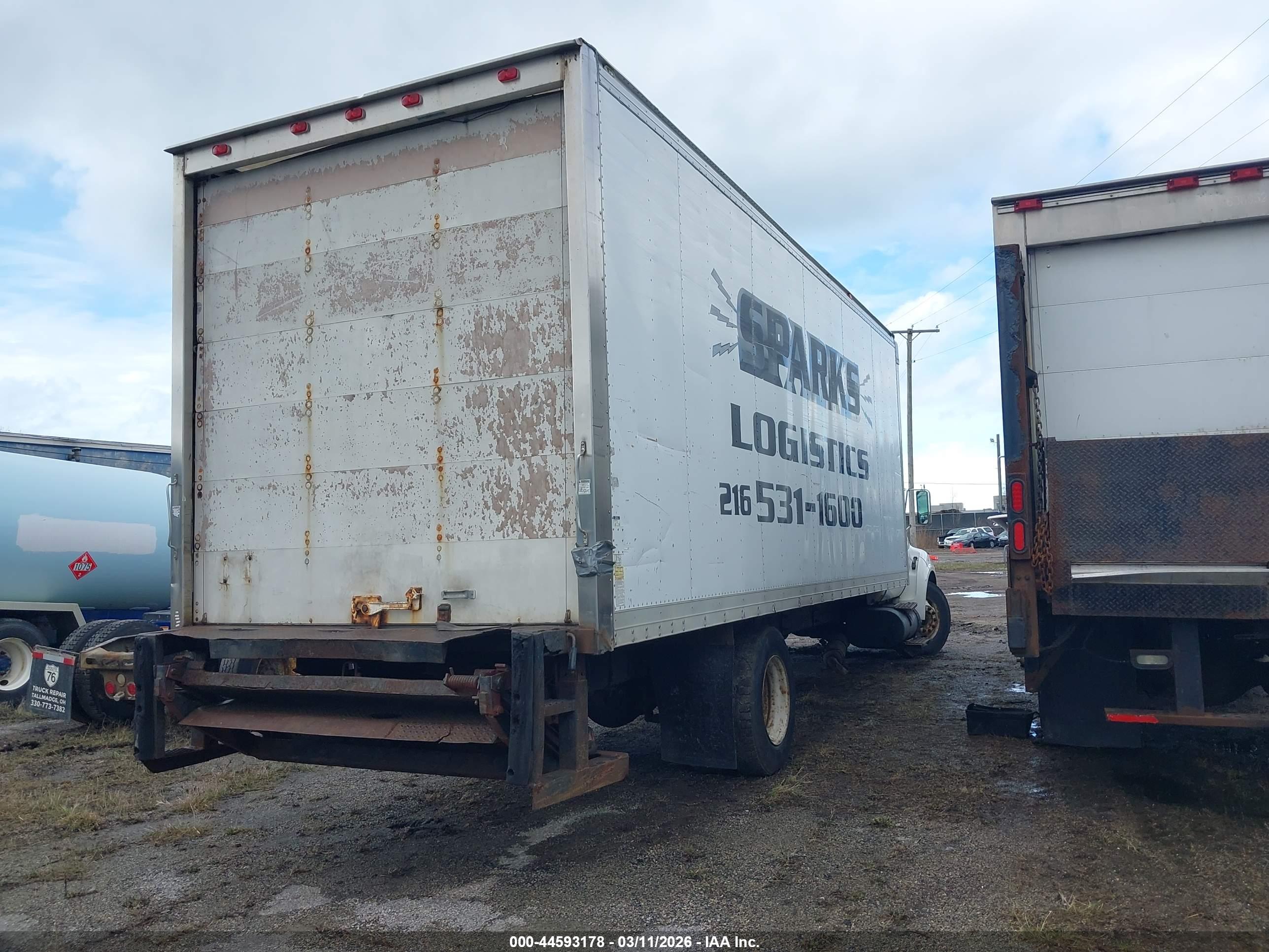 FORD F-650 image 4