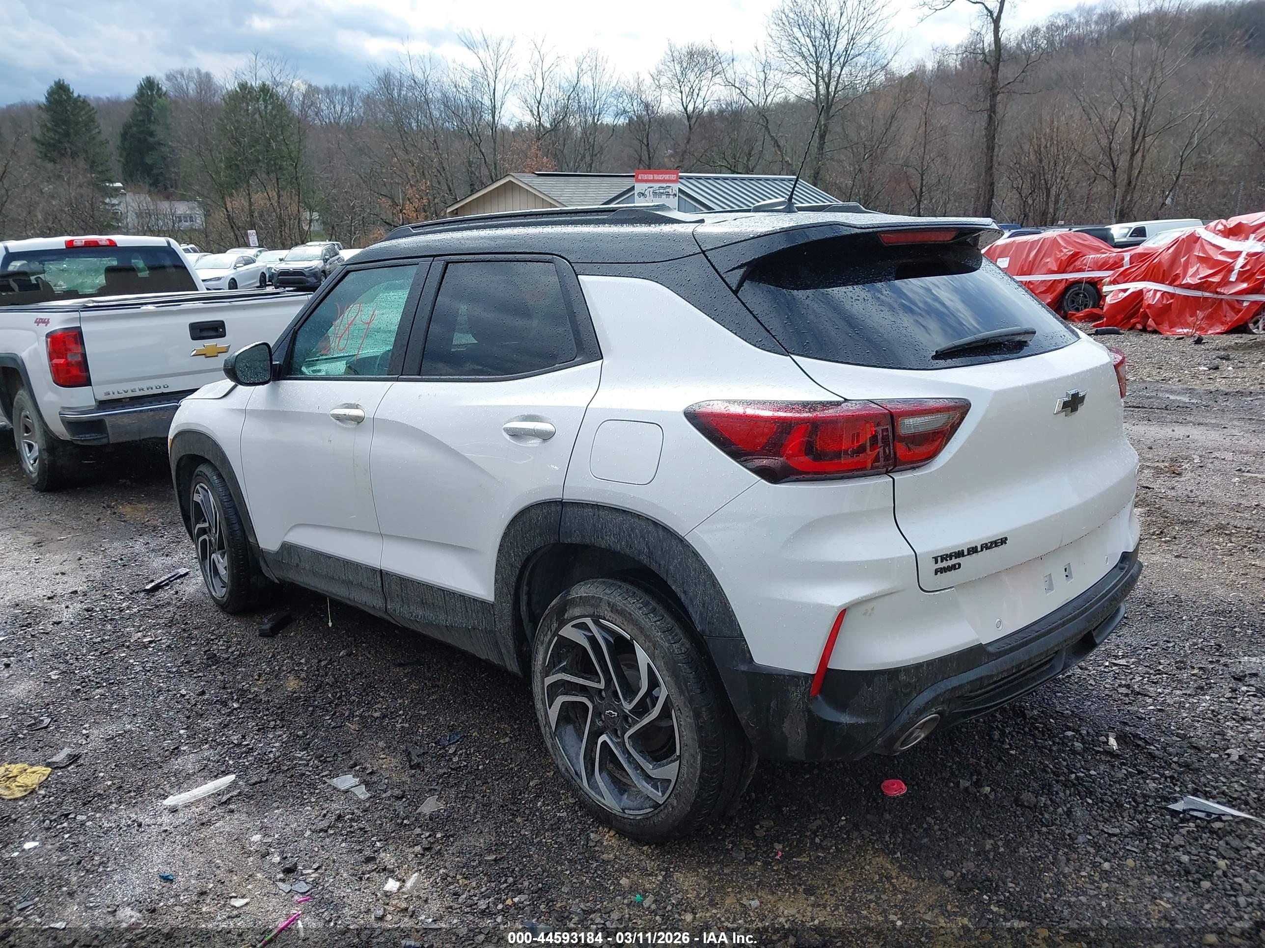 CHEVROLET TRAILBLAZER image 3