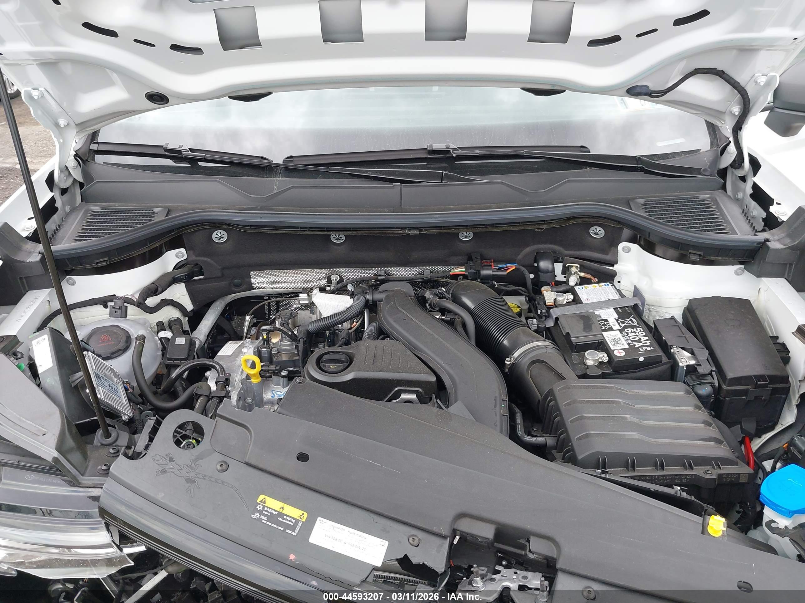 VOLKSWAGEN TAOS image 10