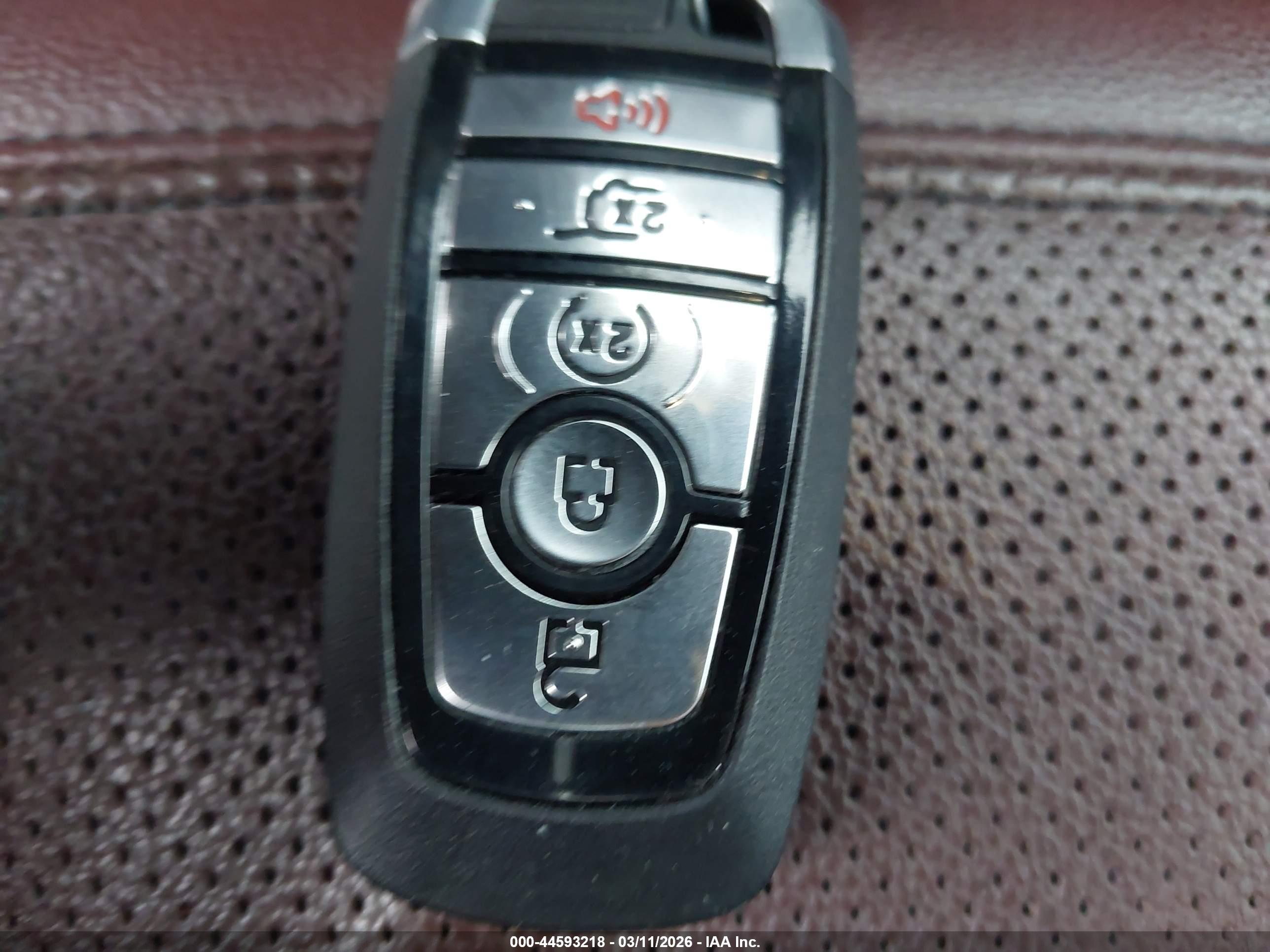FORD EXPEDITION image 11