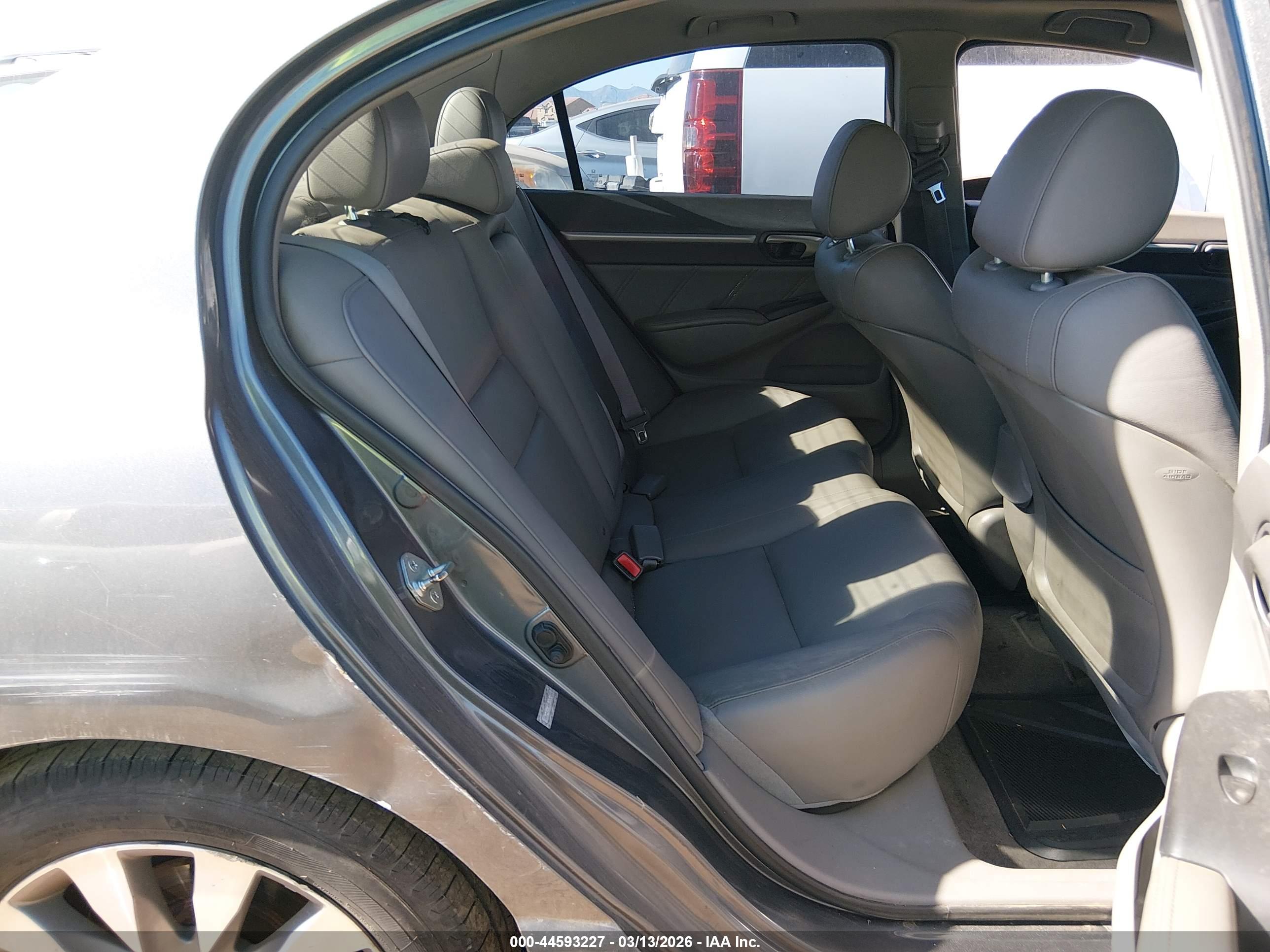 HONDA CIVIC image 8