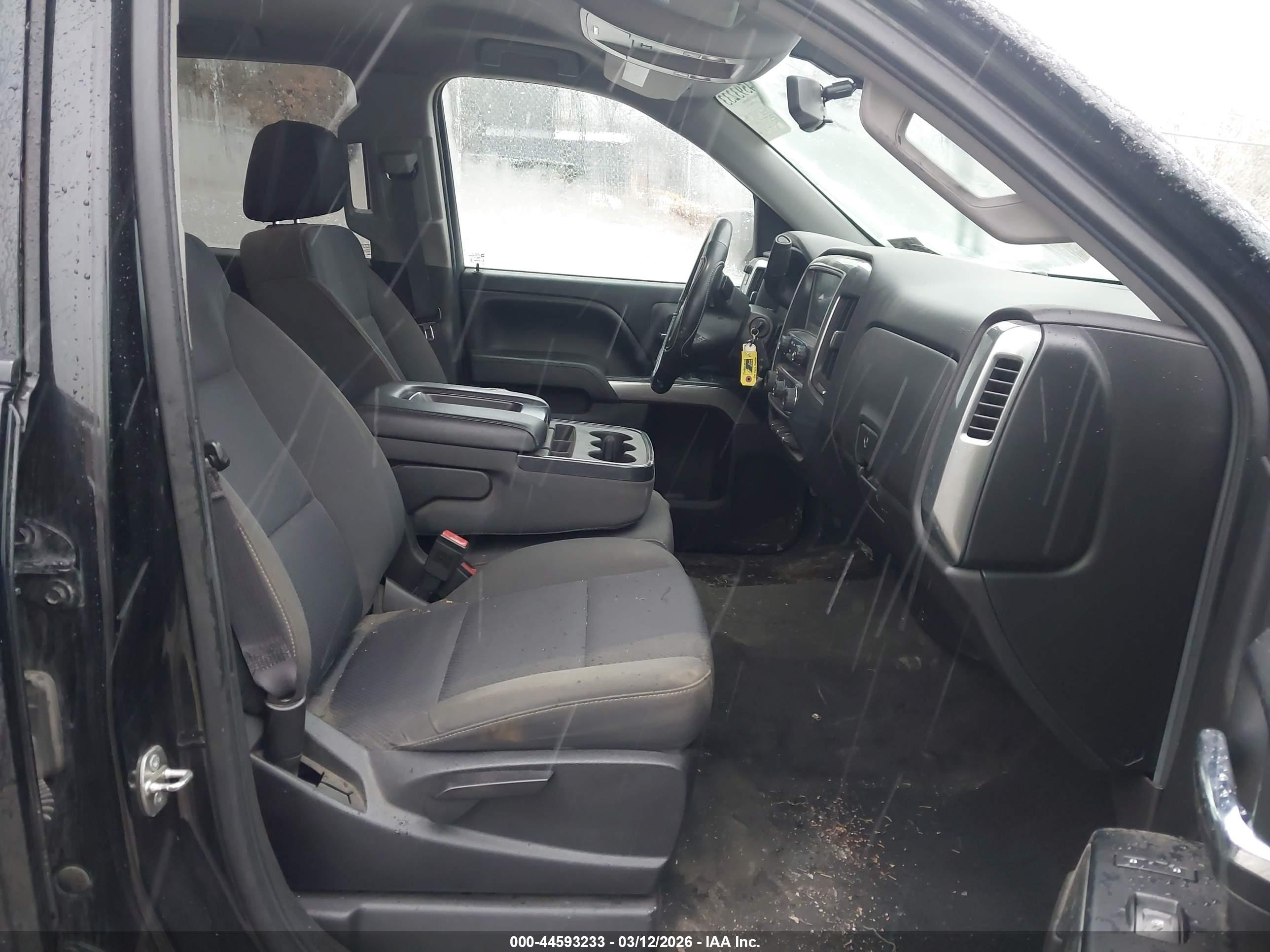 CHEVROLET SILVERADO image 5