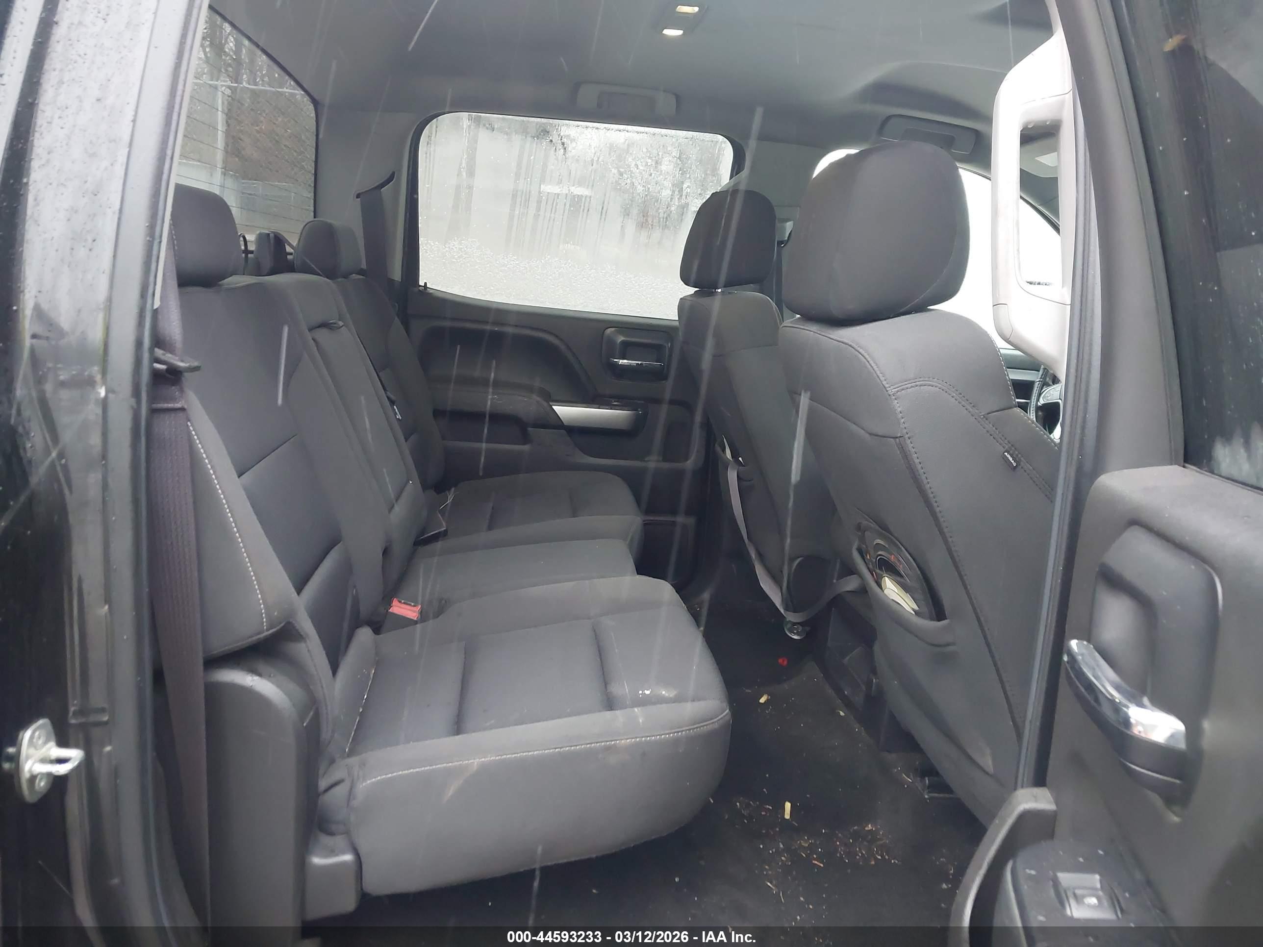 CHEVROLET SILVERADO image 8