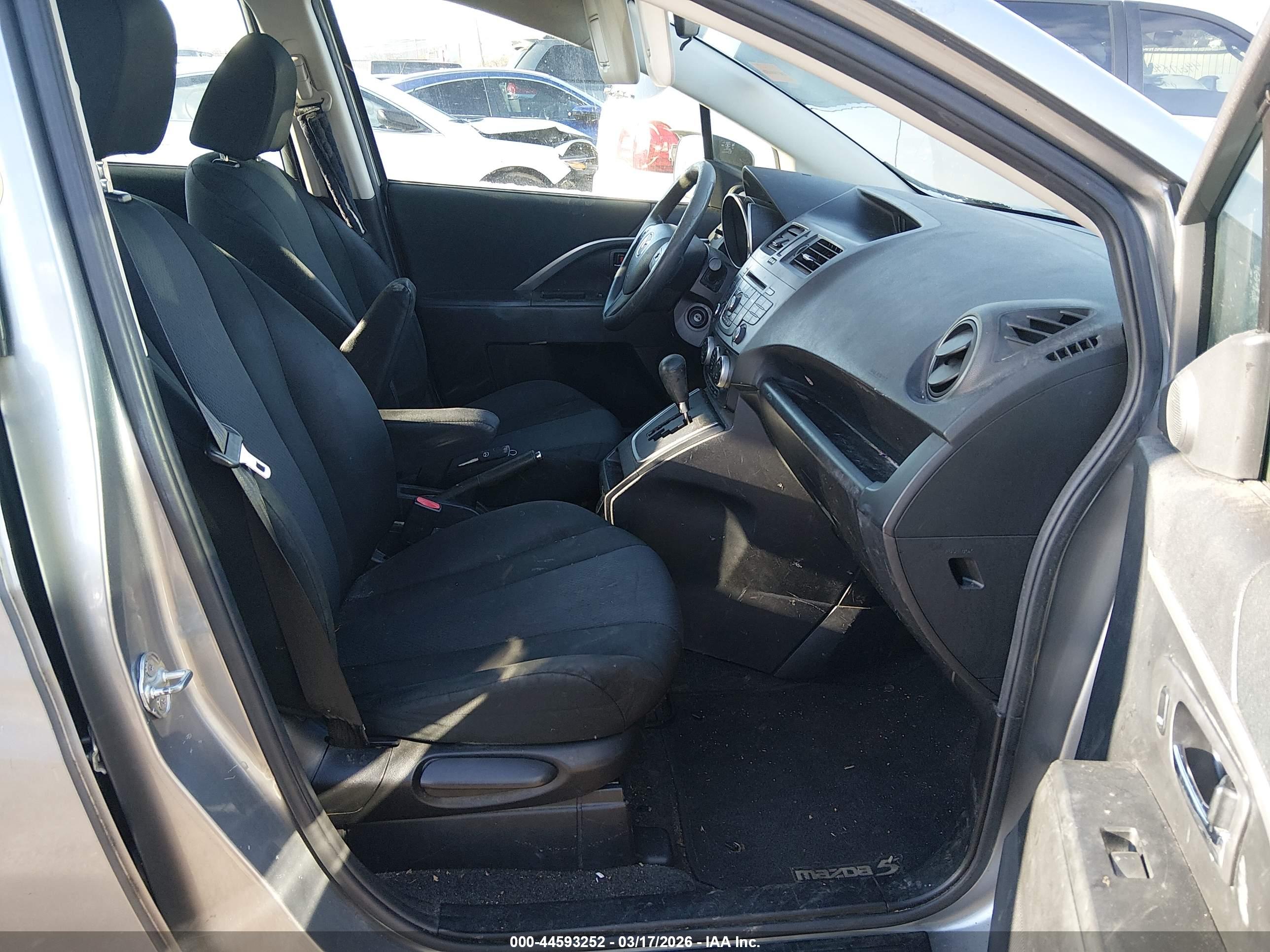 MAZDA MAZDA5 image 5