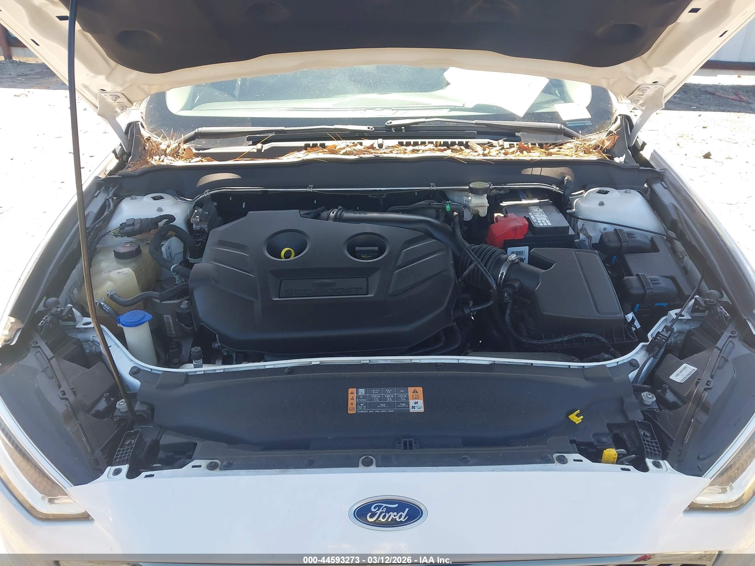 FORD FUSION image 10