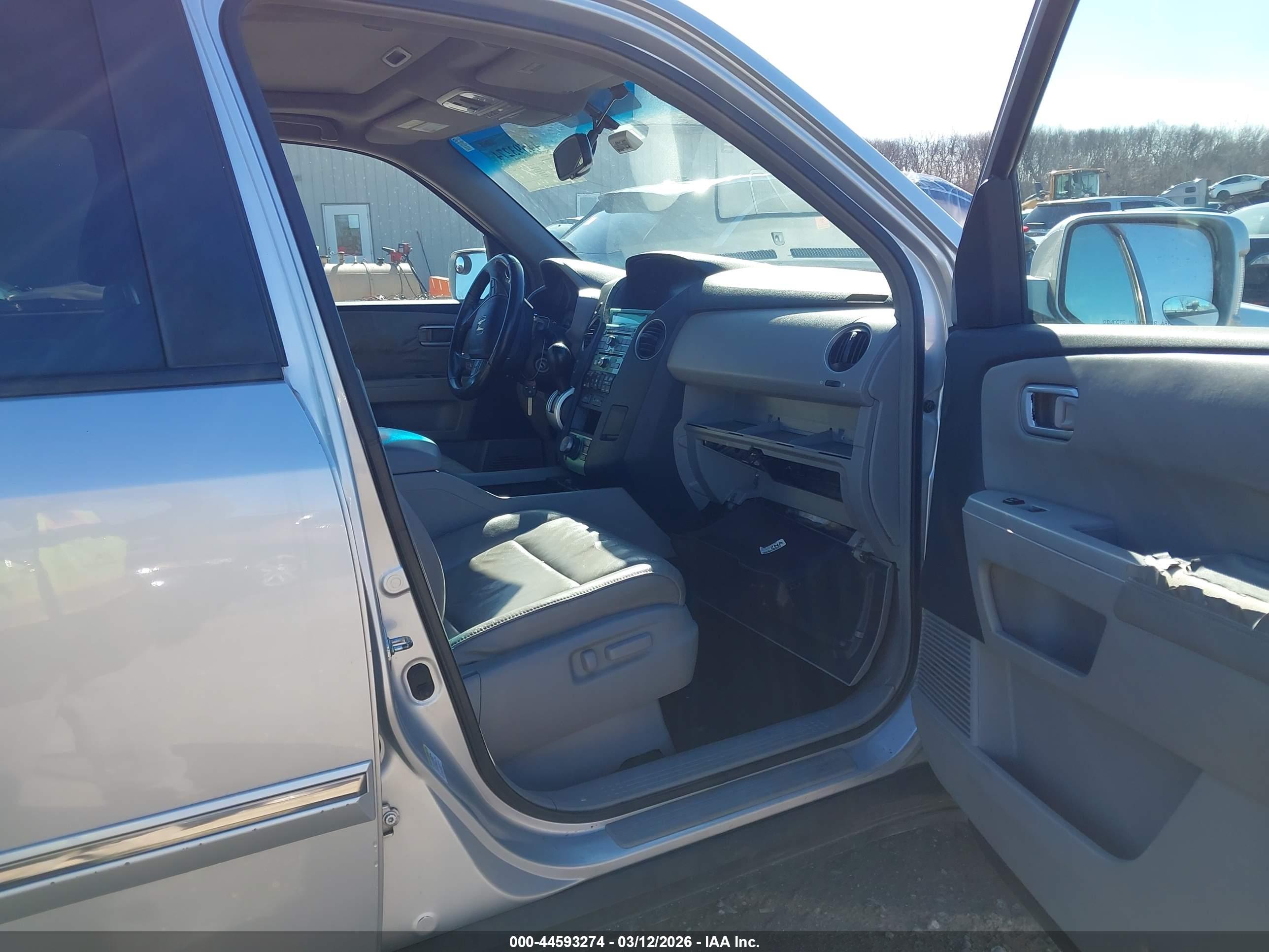 HONDA PILOT image 5