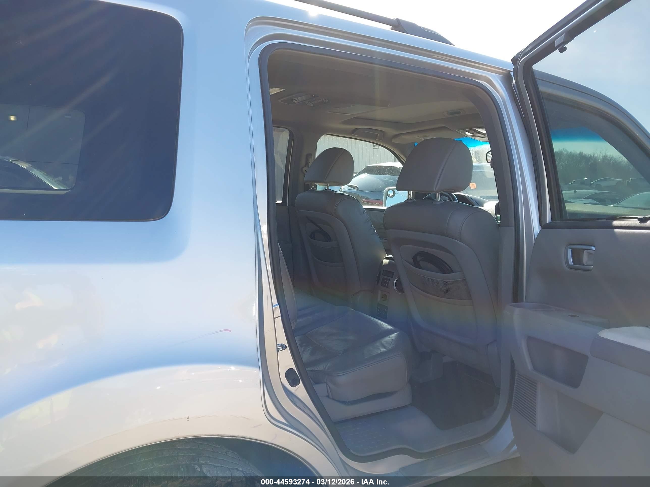 HONDA PILOT image 8