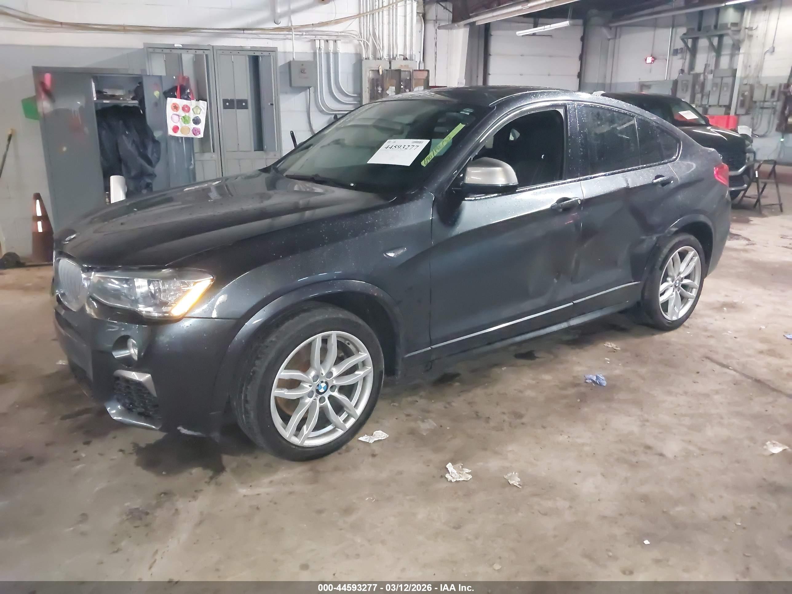 BMW X4 image 2