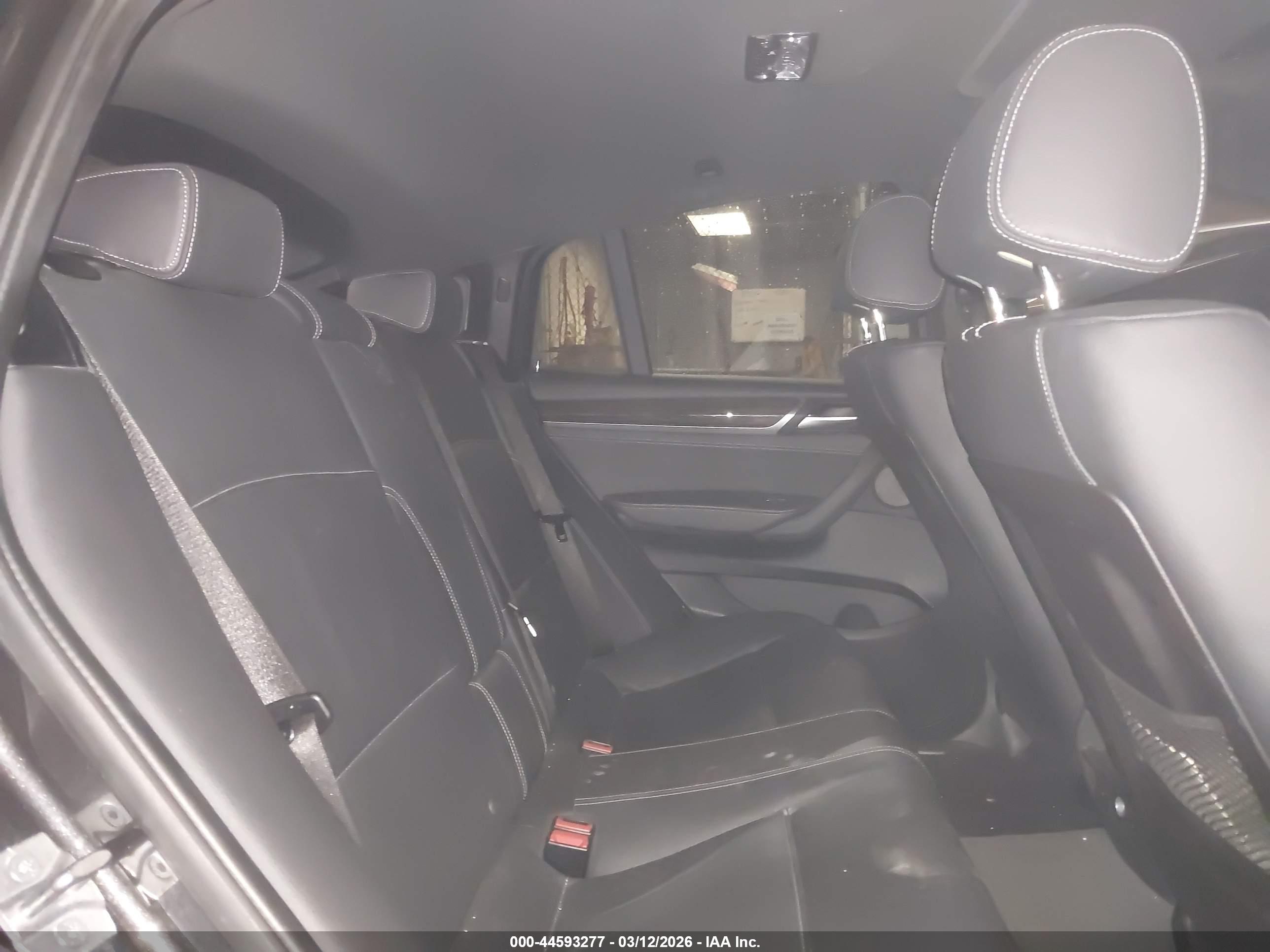 BMW X4 image 8