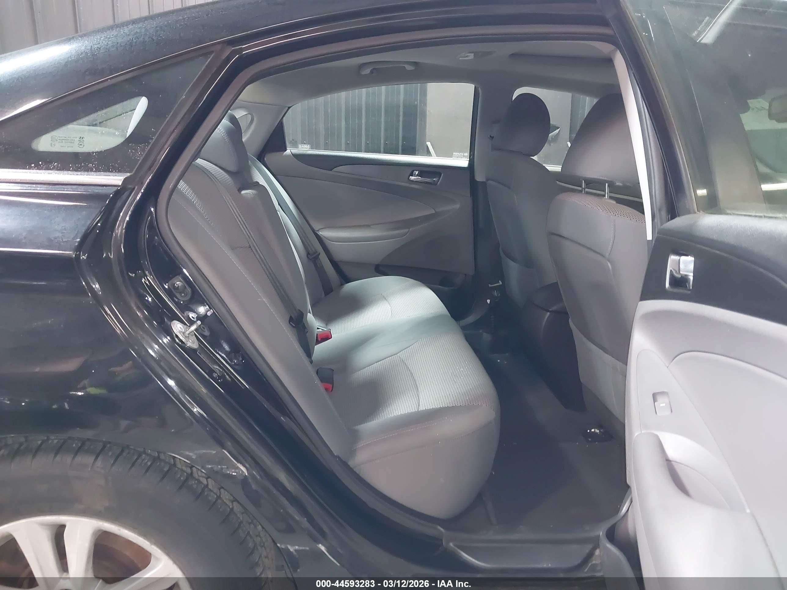 HYUNDAI SONATA image 8