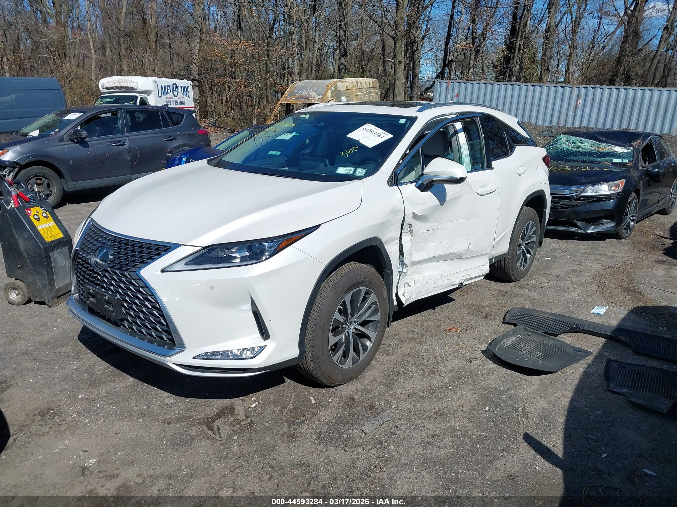 LEXUS RX image 2