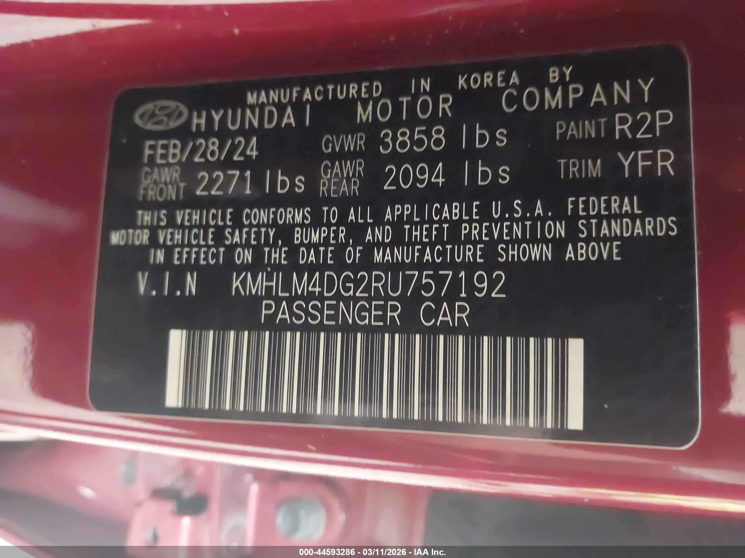 HYUNDAI ELANTRA image 9