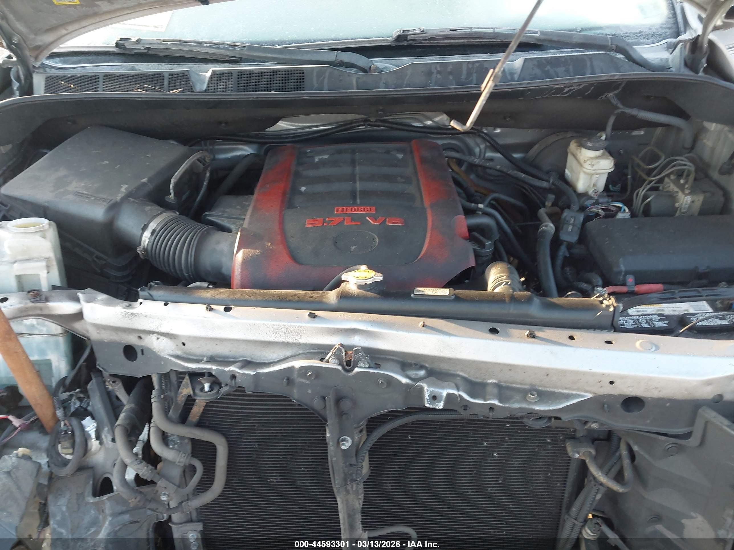 TOYOTA TUNDRA image 10