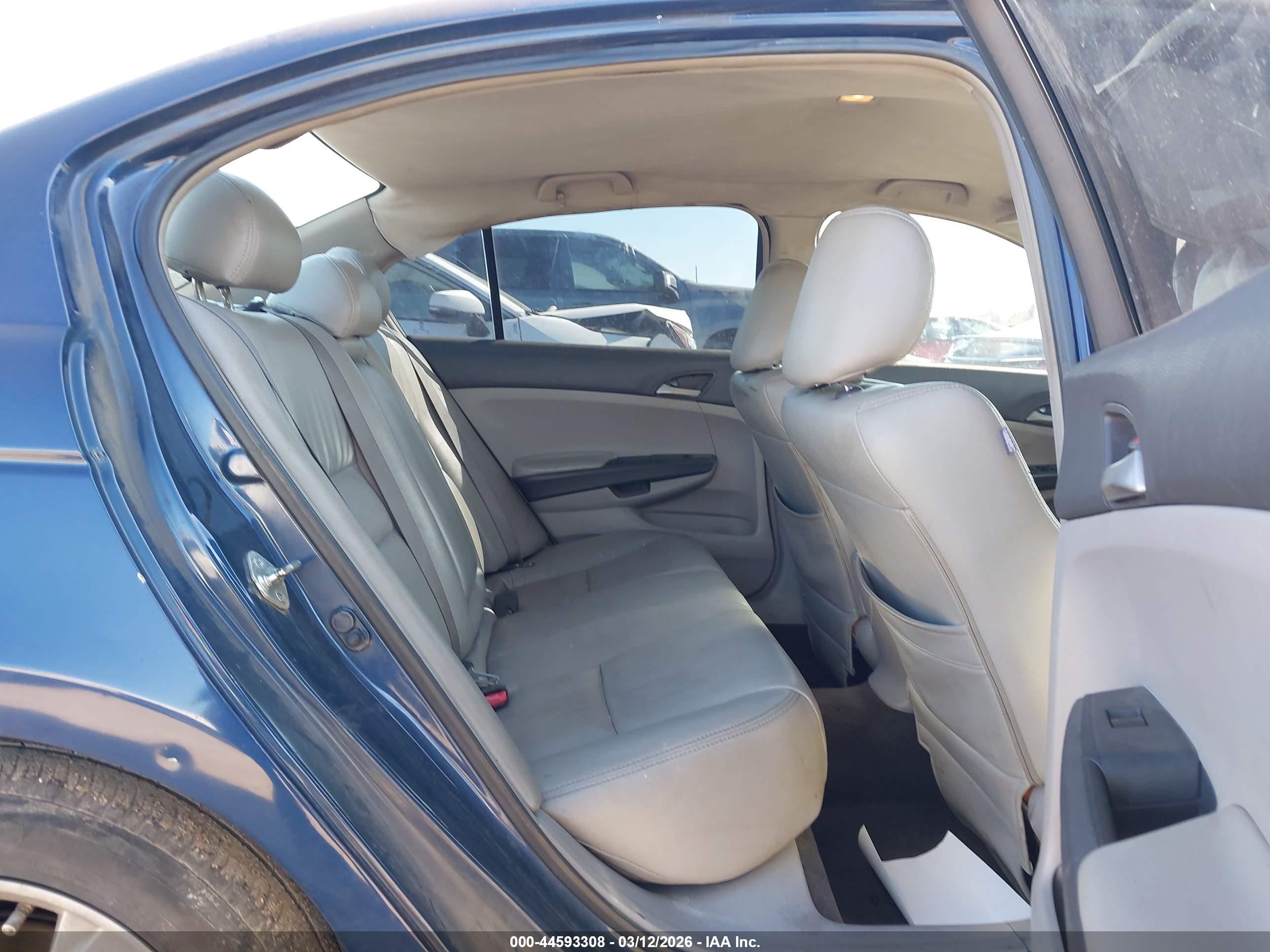 HONDA ACCORD image 8